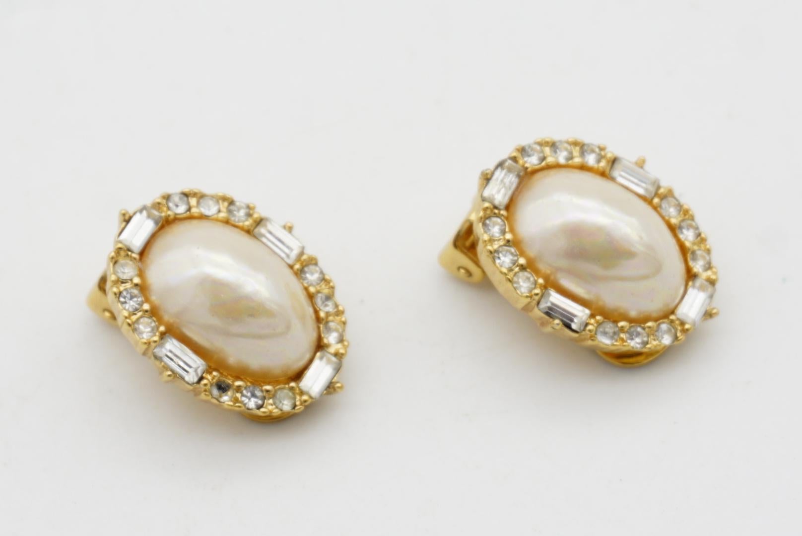 Christian Dior Vintage 1980s Large Oval White Pearl Crystals Gold Clip Earrings For Sale 4