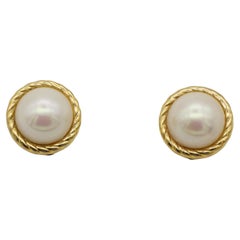Christian Dior Vintage Años 80 Pendientes de clip de oro con perla blanca redonda grande enroscada