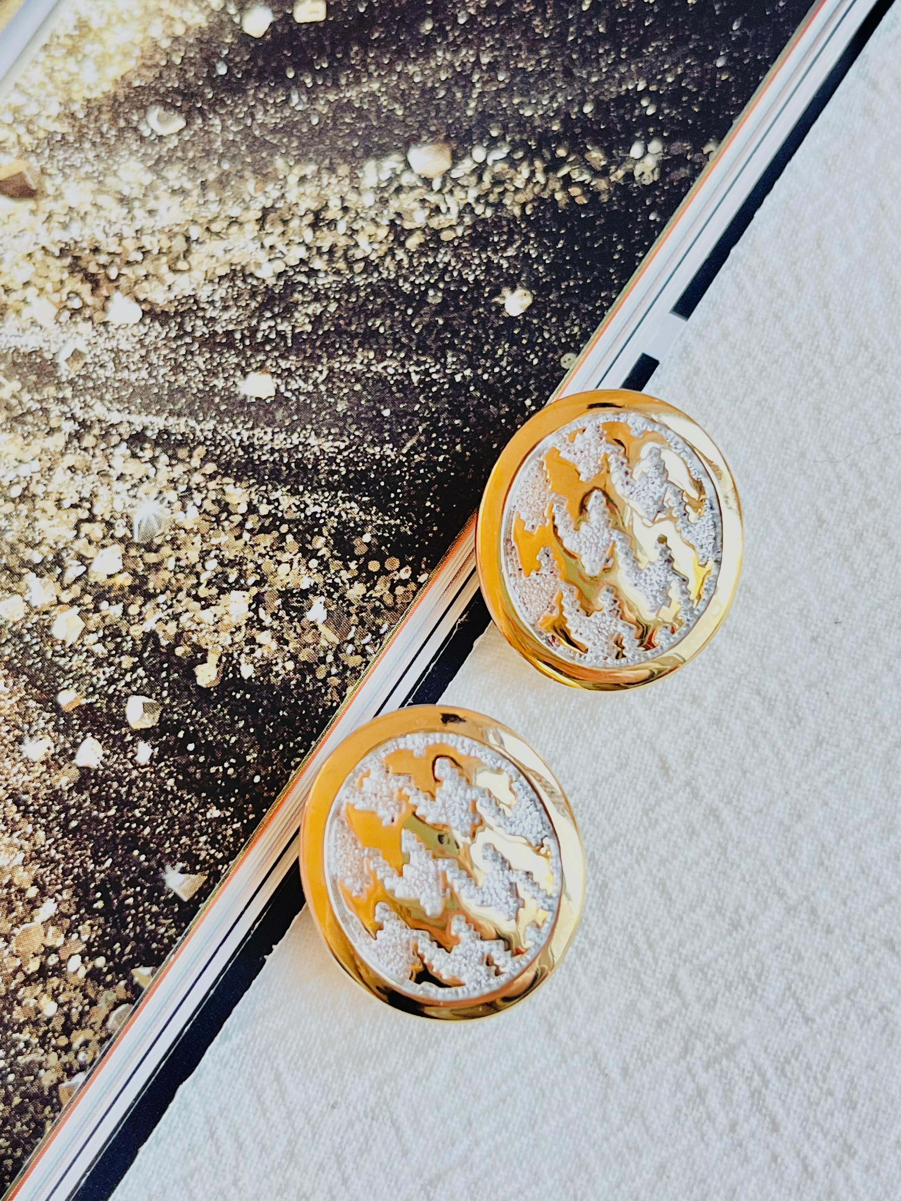 Arts and Crafts Christian Dior Vintage 1980s Large Silver Ripple Oval Glow Gold Clip Earrings For Sale