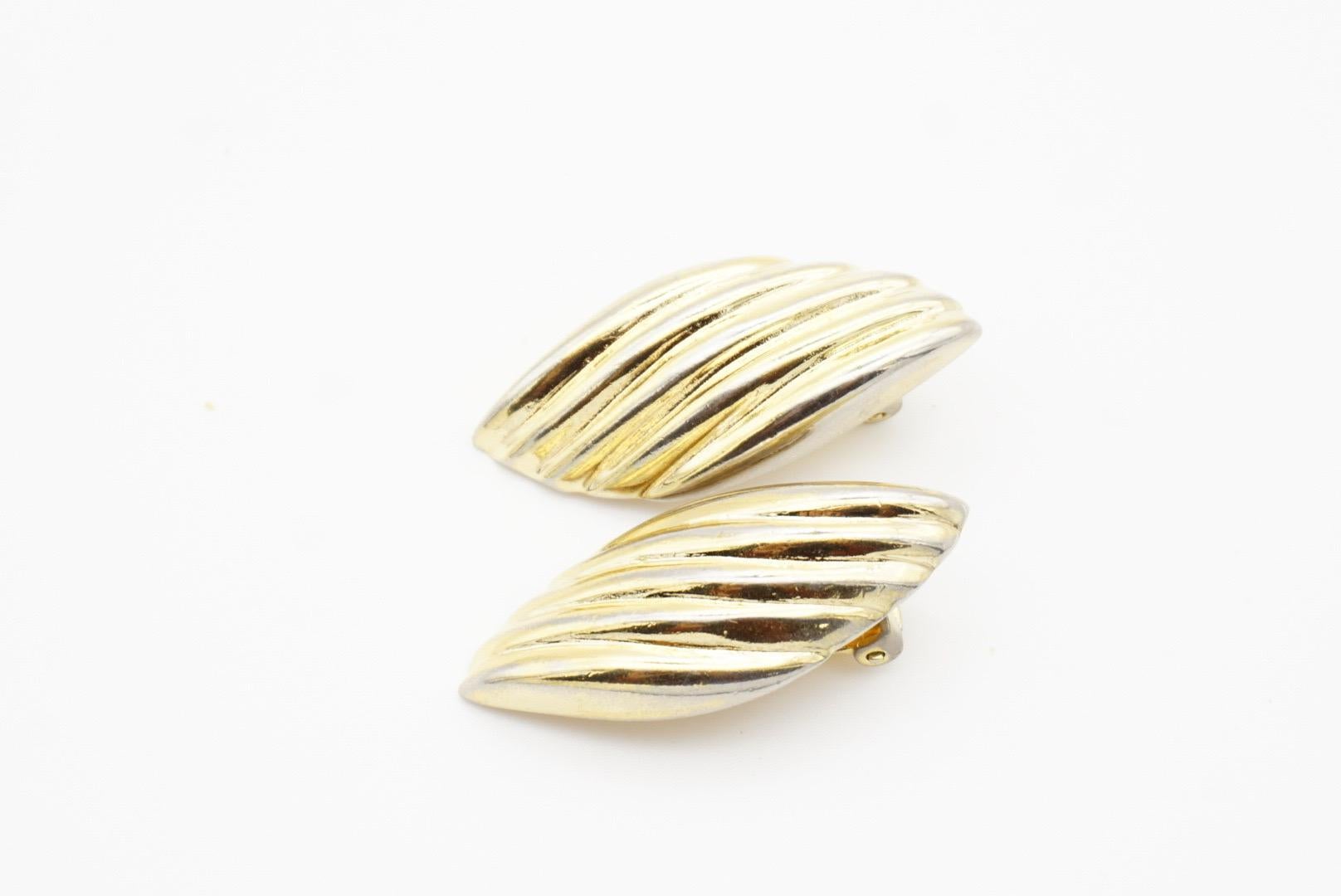 Christian Dior Vintage 1980s Large Spiral Shell Leaf Modernist Clip Earrings For Sale 5