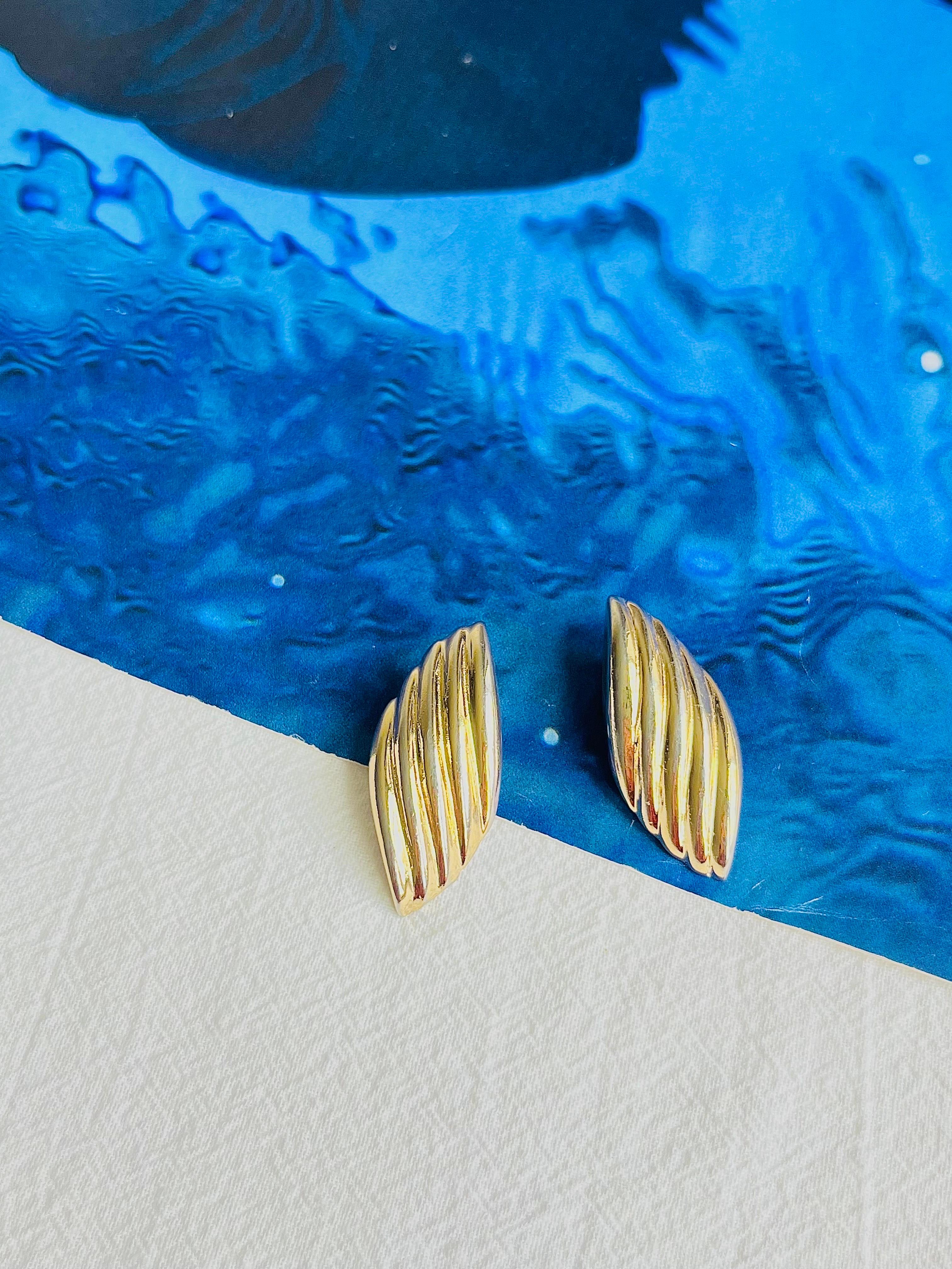 Women's Christian Dior Vintage 1980s Large Spiral Shell Leaf Modernist Clip Earrings