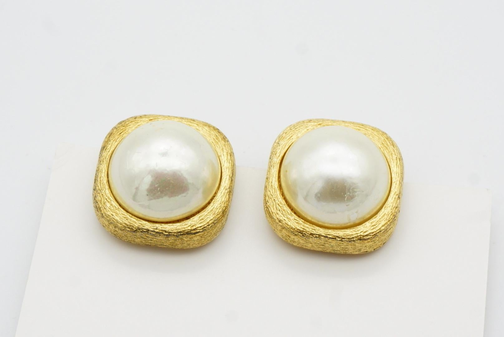 Christian Dior Vintage 1980s Large Square Cube White Round Pearl Clip Earrings 4