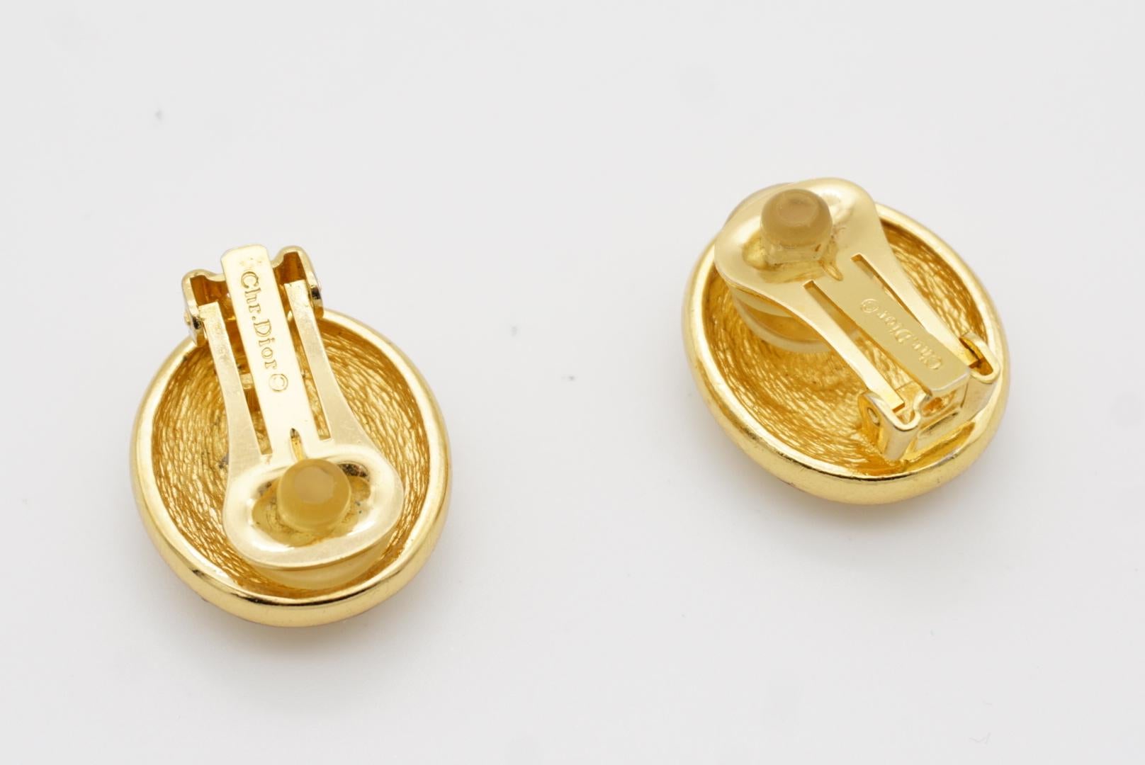 Christian Dior Vintage 1980er Jahre Großer Wirbel Oval Klarkristalle Gold Clip-Ohrringe im Angebot 8