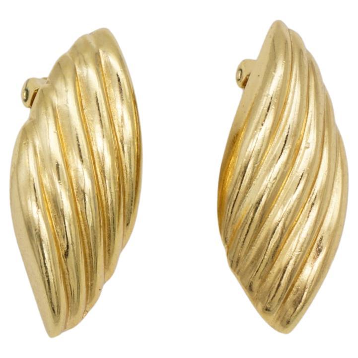 Christian Dior Vintage 1980s Large Texture Shell Leaf Chunky Gold Clip Earrings For Sale