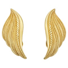 Christian Dior Vintage Años 80 Grandes Pendientes de clip de oro con textura de hoja de alas de fuego