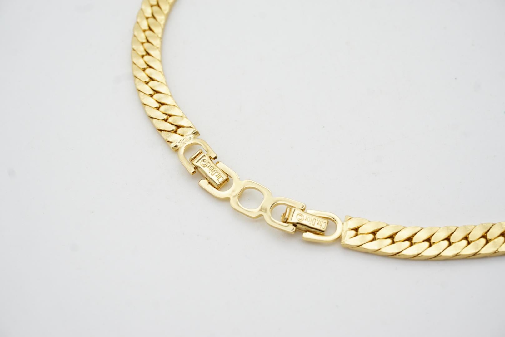 Christian Dior Vintage anni '80 Collana con ciondolo a triangolo grande e cristalli quadrati in vendita 6