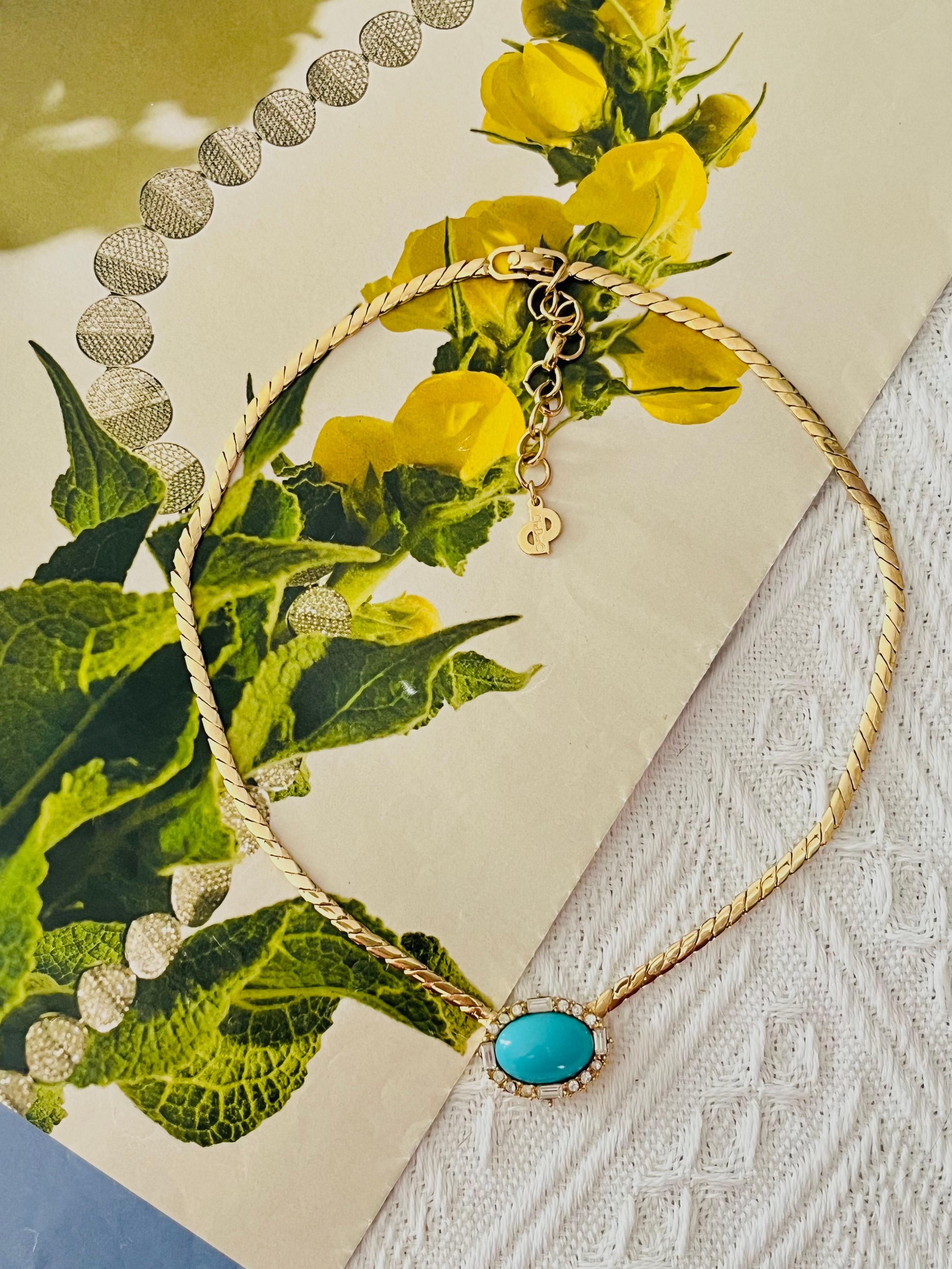 Christian Dior Vintage 1980s Large Turquoise Oval Cabochon Crystals Necklace In Excellent Condition In Wokingham, England