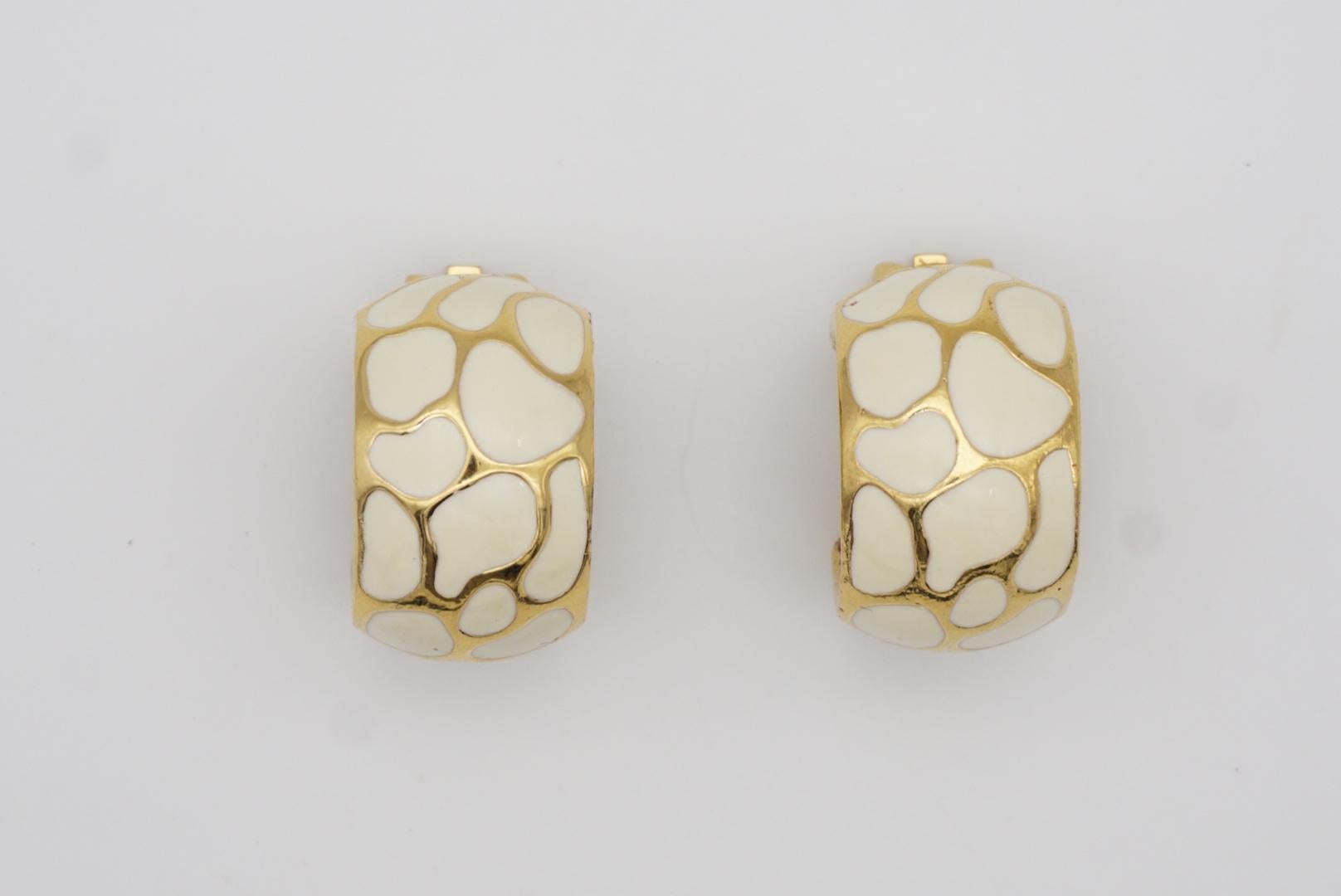 Christian Dior Vintage 1980s Large White Leopard Enamel Hoop Dome Clip Earrings 2