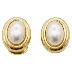 Christian Dior Vintage Años 80 Gran Perla Ovalada Blanca Elegantes Pendientes de Clip de Oro