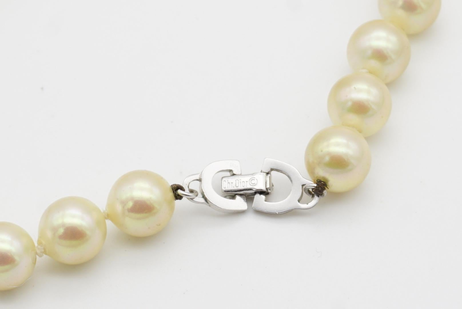 Christian Dior, collier vintage des années 1980, larges perles rondes et perles avec logo en vente 9