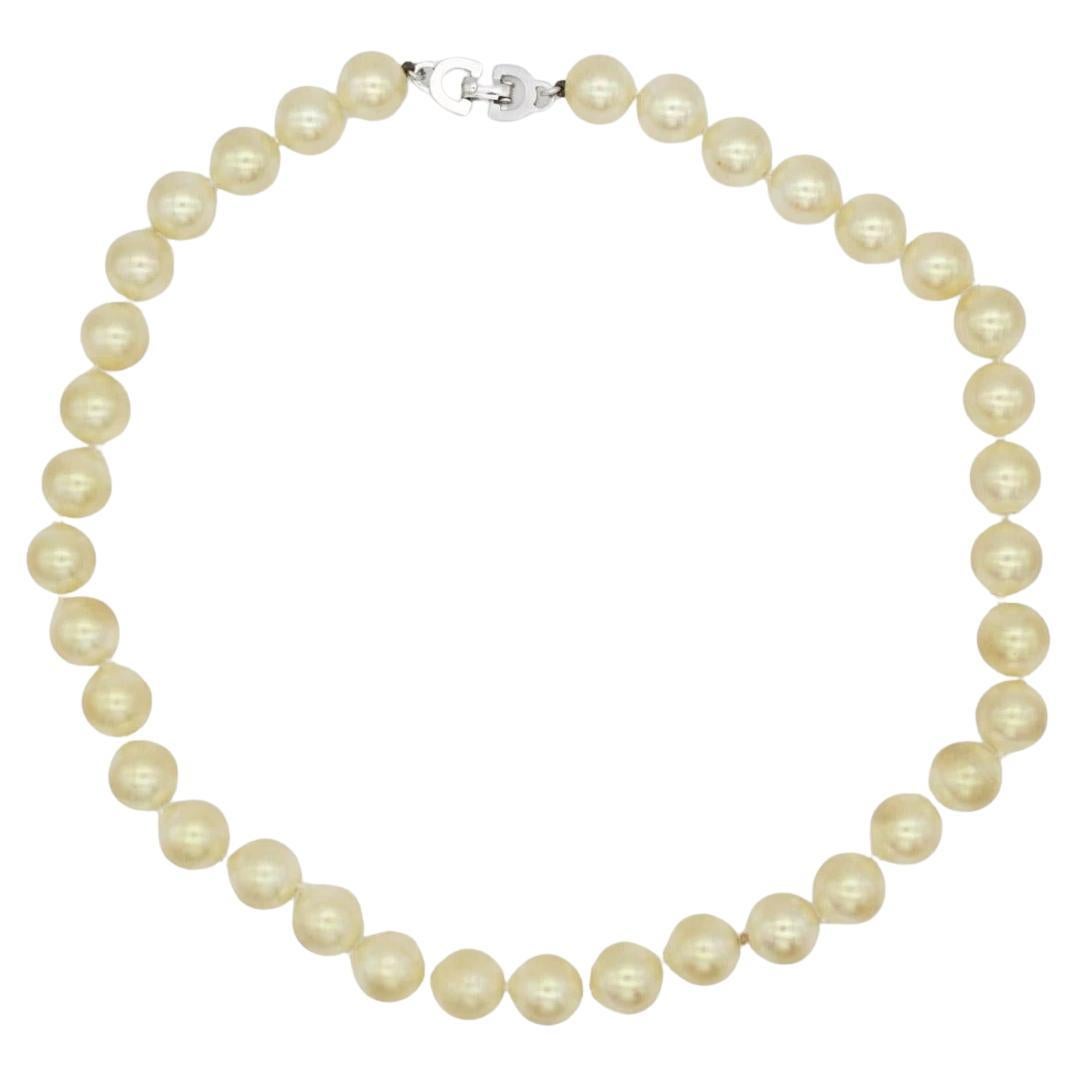 Christian Dior, collier vintage des années 1980, larges perles rondes et perles avec logo en vente
