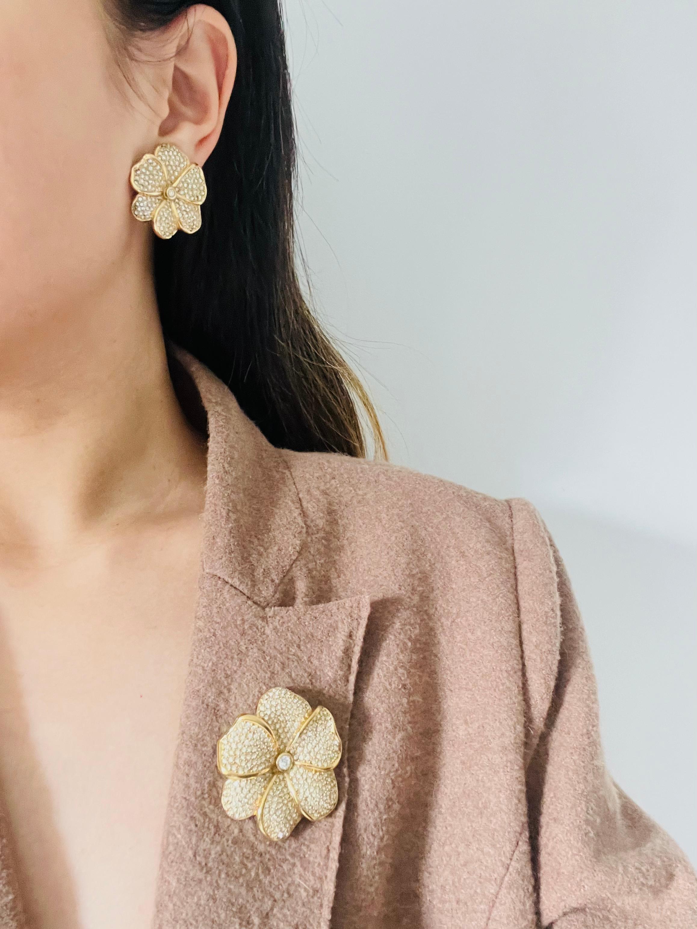 Christian Dior Vintage 1980er Jahre Große glänzende Kristalle Blumen-Clip-Ohrringe im Angebot 3
