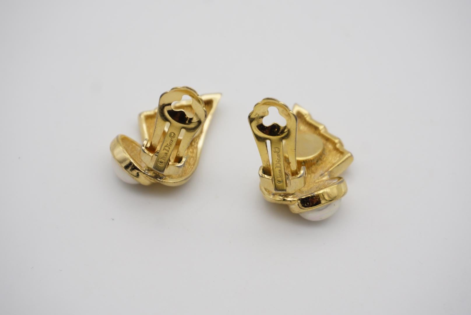 Christian Dior Vintage 1980s Large Wing Feather Oval Pearl Gold Clip Earrings 6