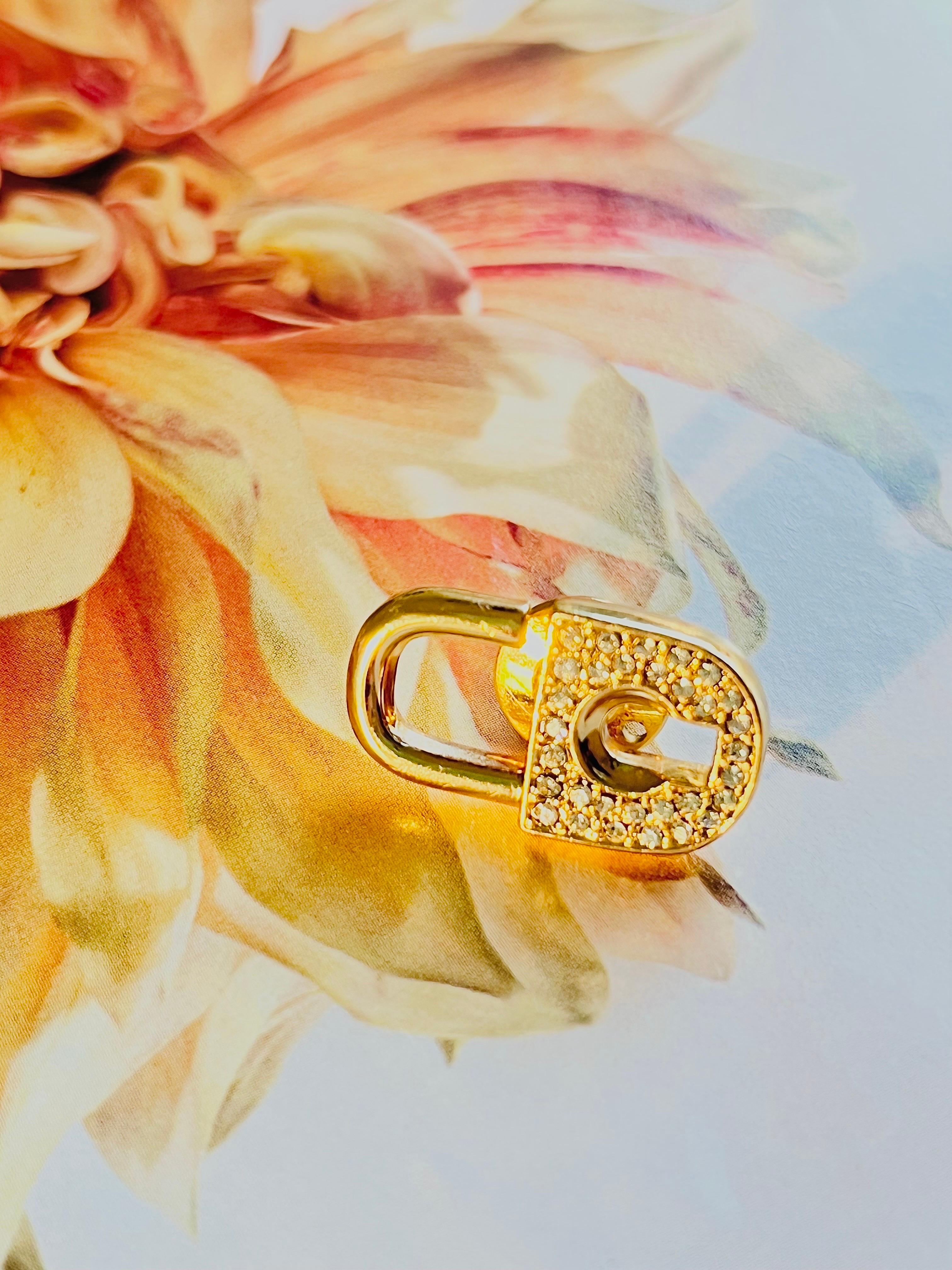 Women's or Men's Christian Dior Vintage 1980s Logo CD Crystals Padlock Key Retro Gold Pin Brooch