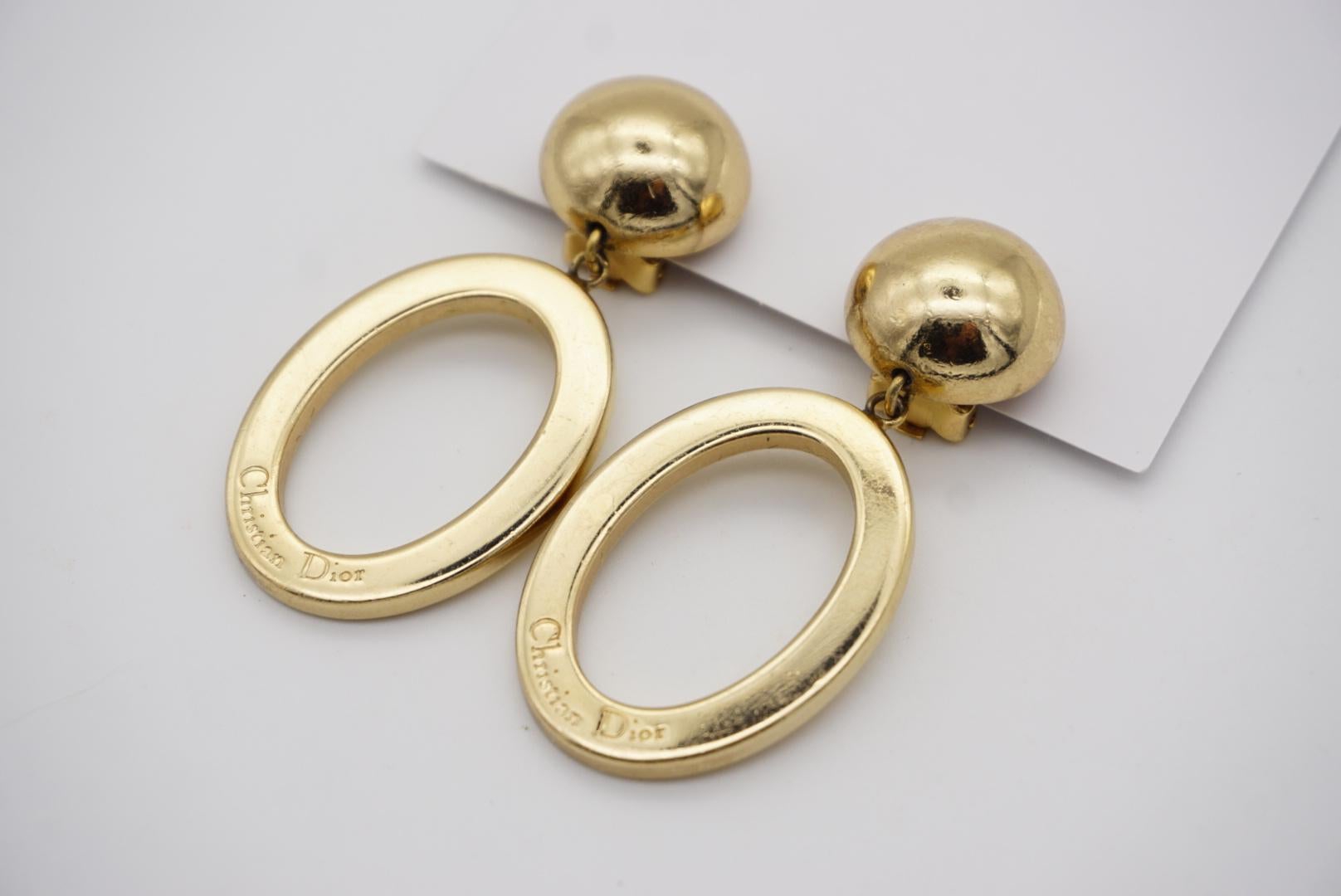 Christian Dior Vintage Años 80 Logo Ovalado Largo Pendientes de Clip con Caída en venta 4
