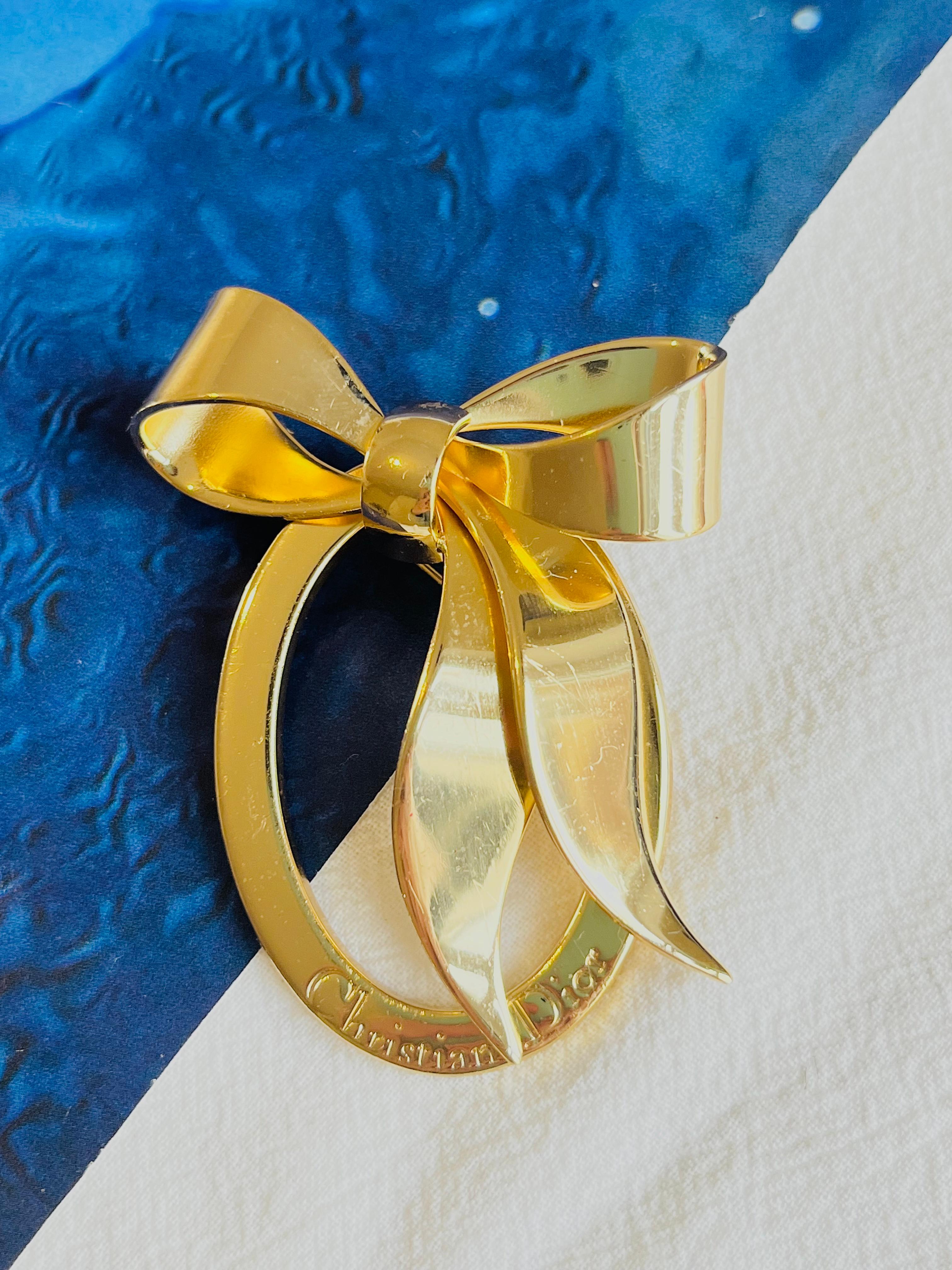 Christian Dior Vintage 1980s Logo Monogram Floppy Bow insignia Ribbon Brooch In Good Condition In Wokingham, England