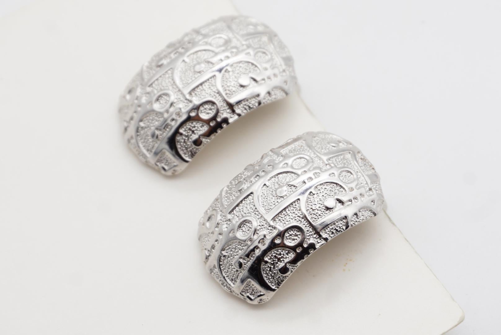 Christian Dior Vintage 1980s Logo Monogram Rechteck Kuppel Silber Clip Ohrringe im Angebot 8