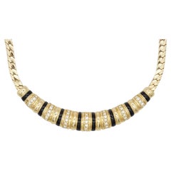Christian Dior, collier long vintage des années 1980 à huit rangées de huit rangées de cristaux noirs