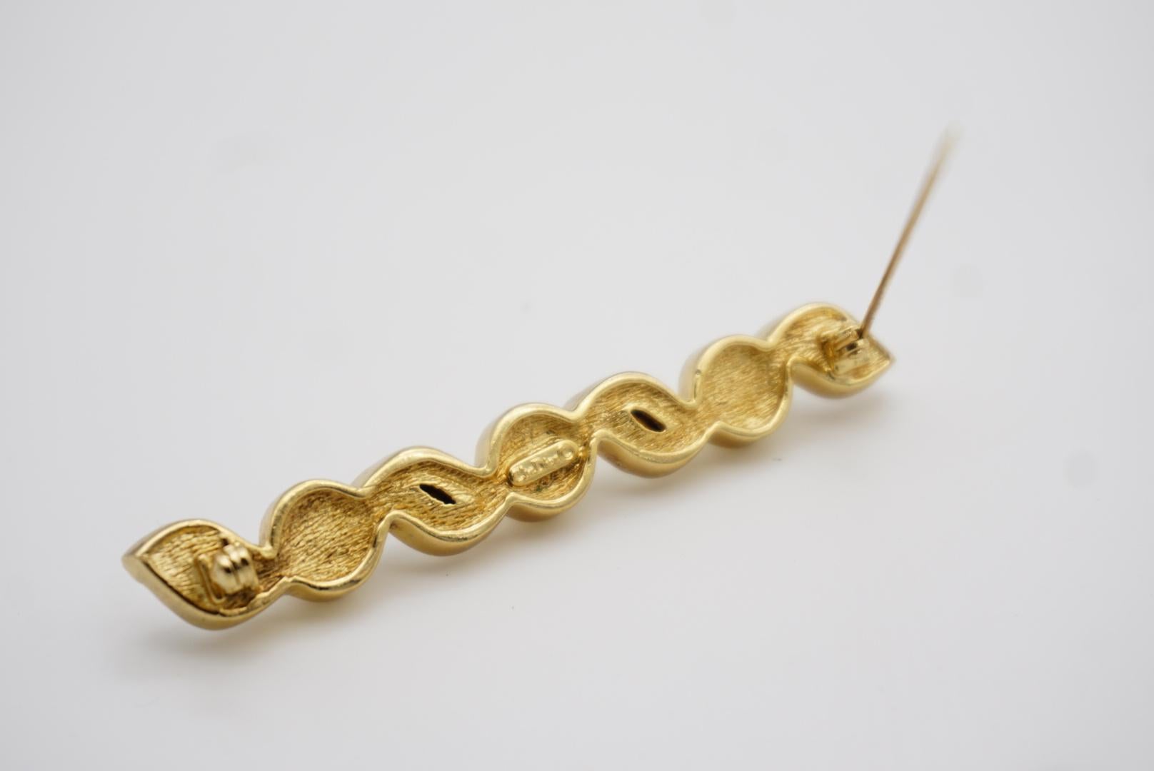 Christian Dior Vintage 1980s Long Bar Leaf Shining Crystals White Pearls Brooch For Sale 11