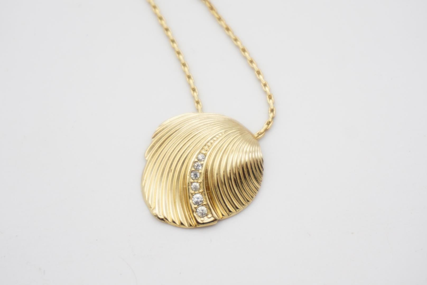 Christian Dior Vintage 1980s Modernist Shell Crystals Gold Pendant Necklace For Sale 1