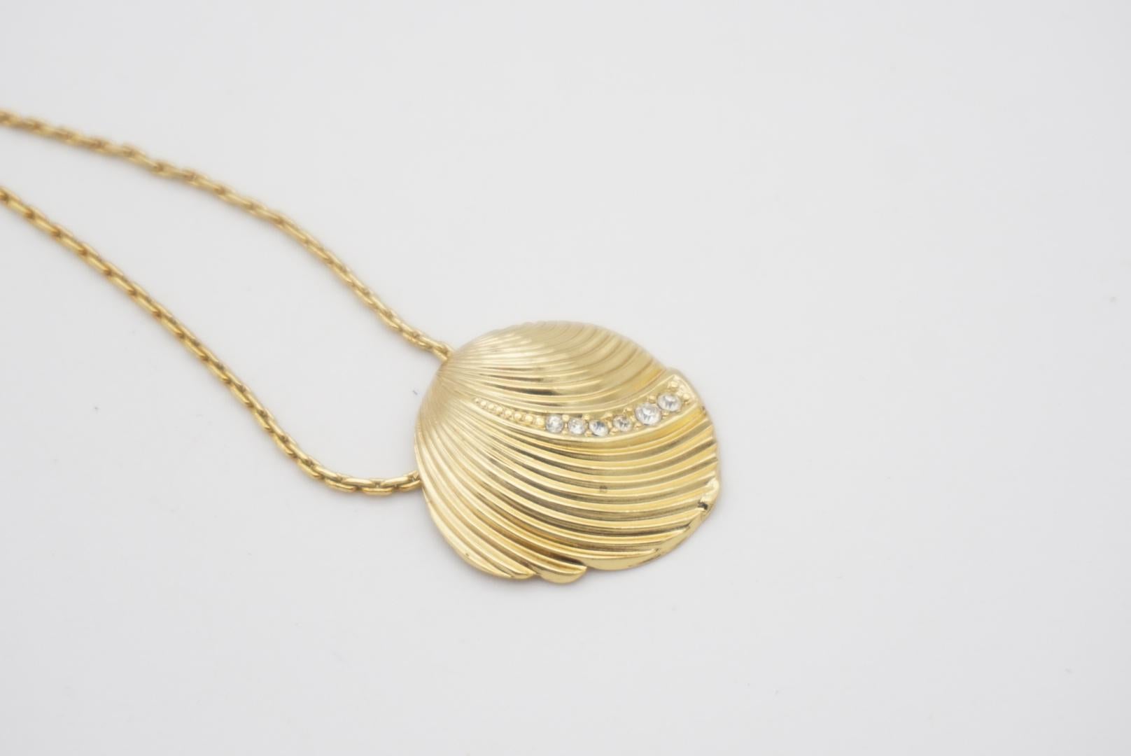 Christian Dior Vintage 1980s Modernist Shell Crystals Gold Pendant Necklace For Sale 2
