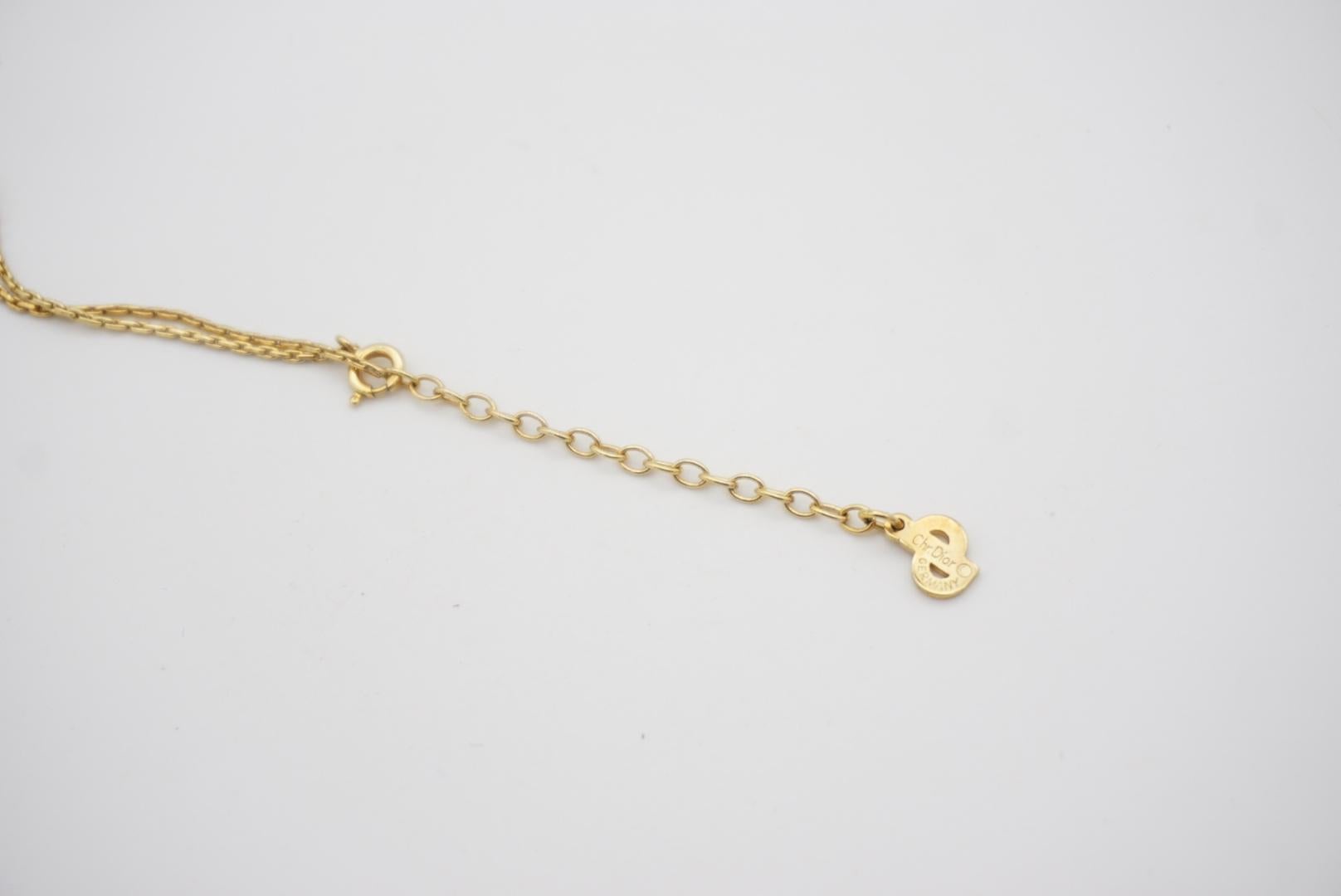 Christian Dior Vintage 1980s Modernist Shell Crystals Gold Pendant Necklace For Sale 4