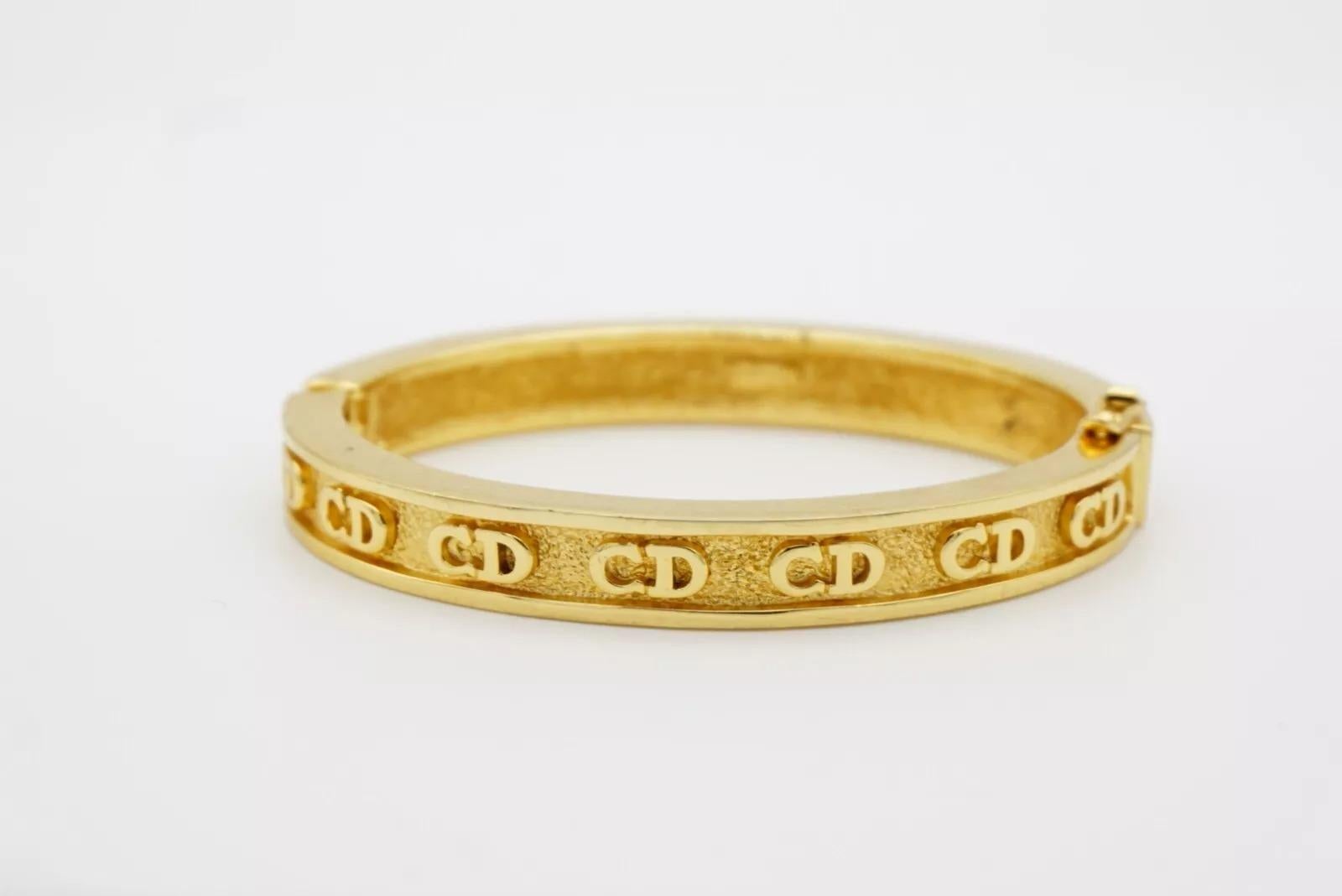 Christian Dior Vintage 1980s Monogram Logo CD Classic Gold Cuff Bangle Bracelet For Sale 11
