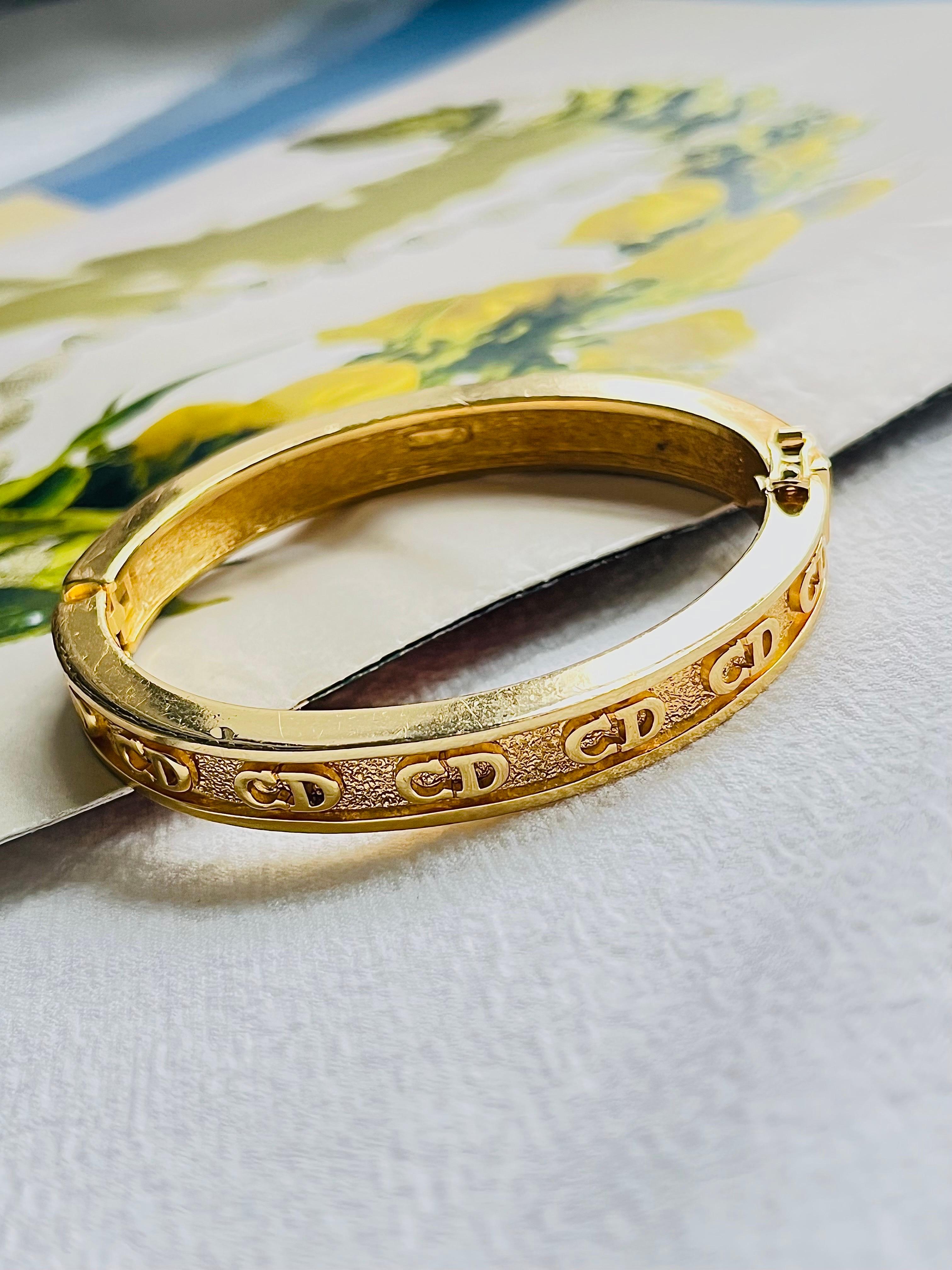 Christian Dior Vintage 1980s Monogram Logo CD Classic Gold Cuff Bangle Bracelet In Good Condition For Sale In Wokingham, England
