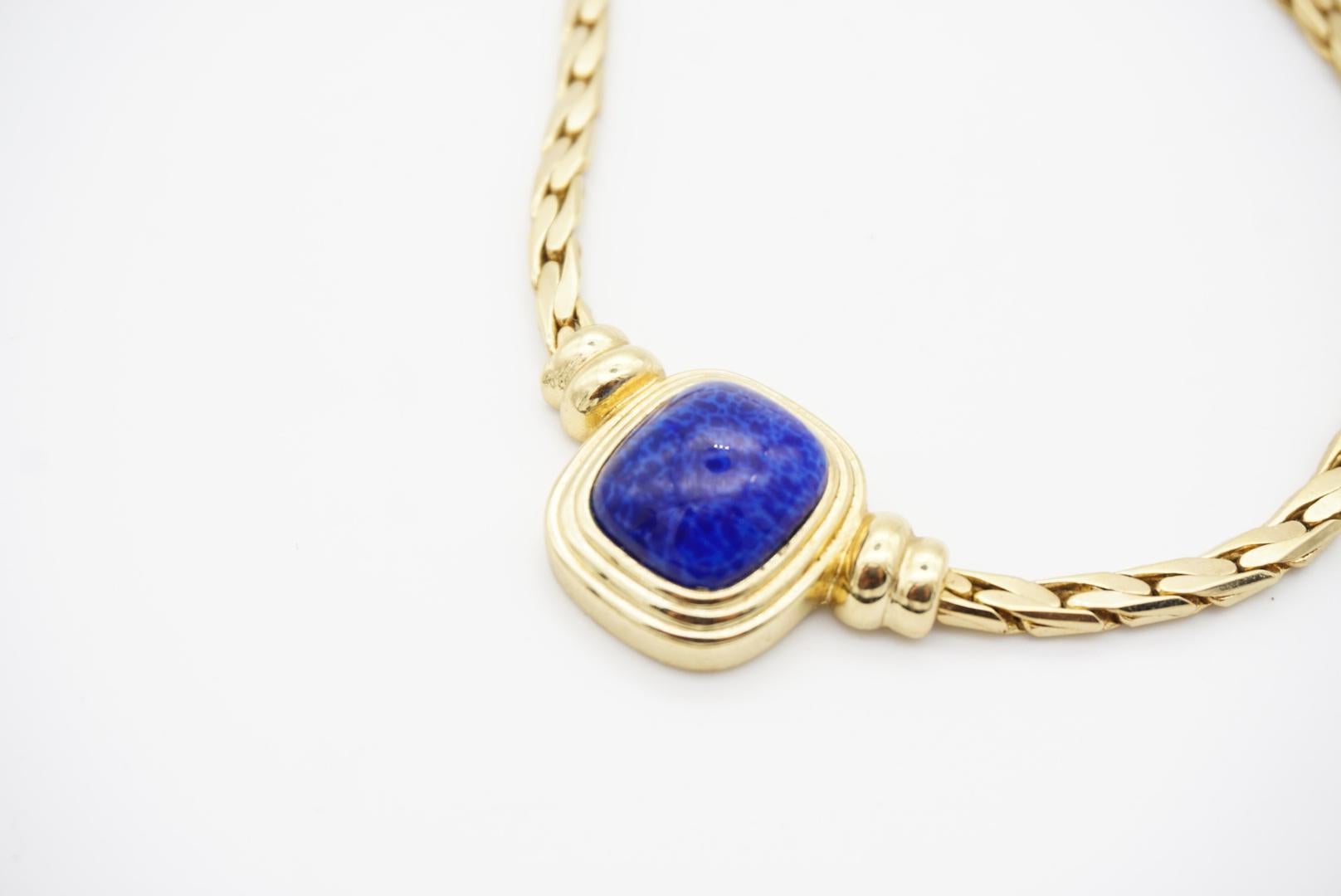 Christian Dior, collier vintage rectangulaire à pendentif en or, cabochon de lapis bleu marine, années 1980 en vente 4