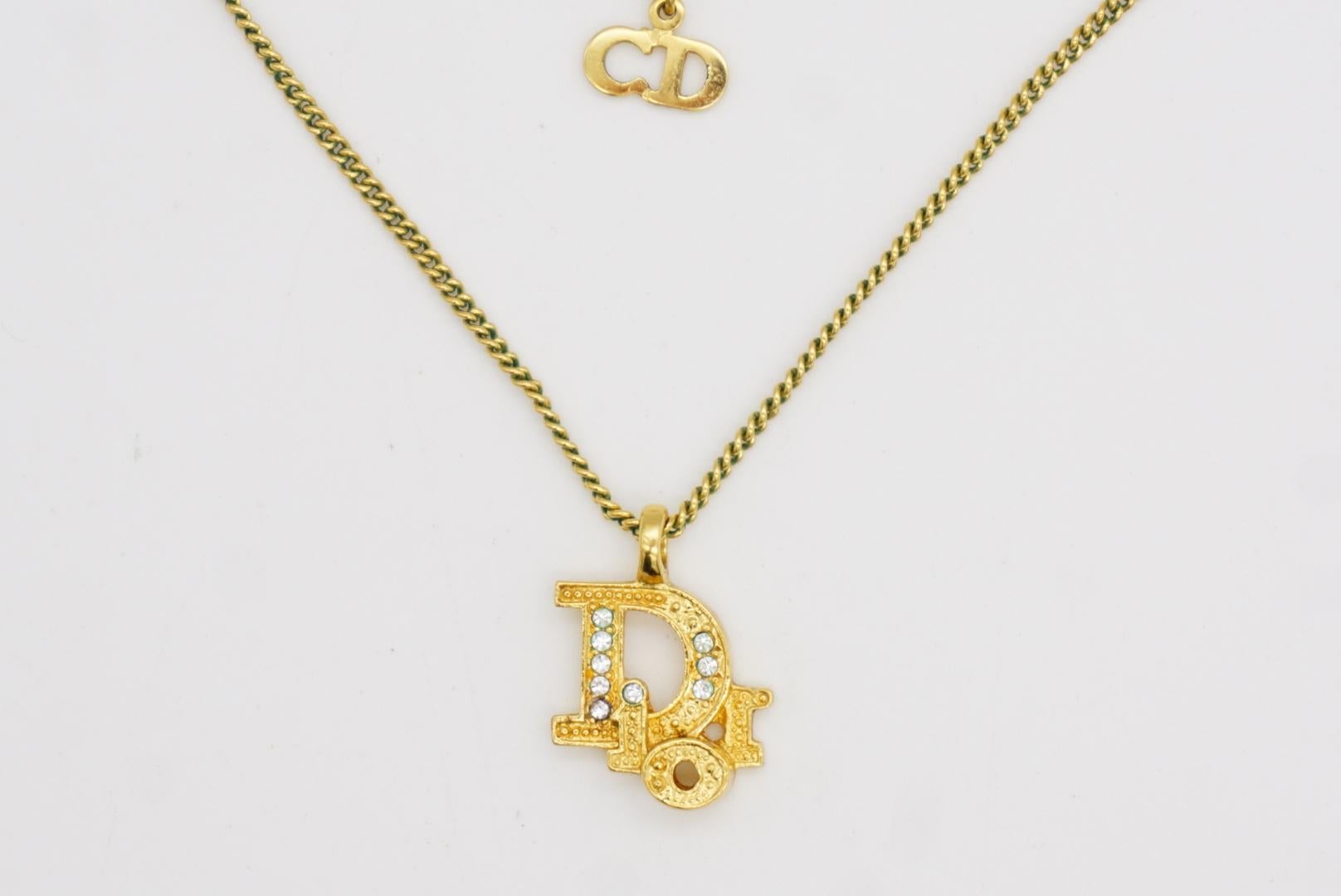 Christian Dior Vintage anni '80 Collana con ciondolo obliquo Monogram Logo Cristalli in vendita 4
