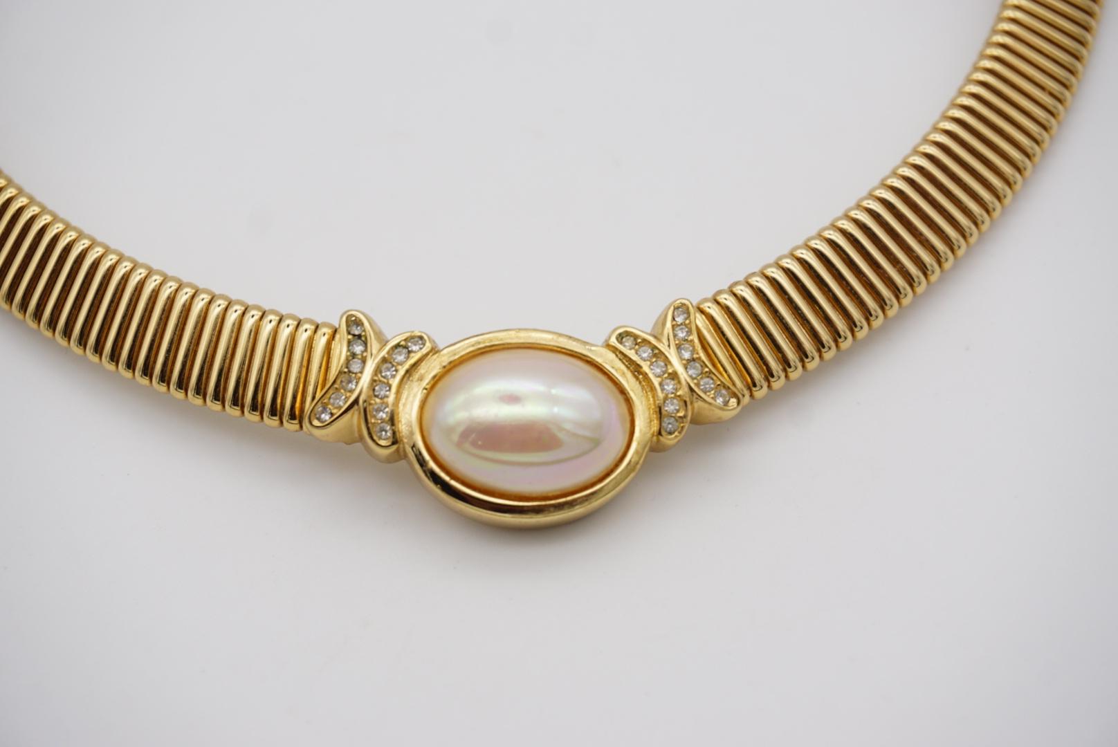 Christian Dior Vintage 1980s Omega Collar Oval Pearl Crystals Gold Necklace In Excellent Condition For Sale In Wokingham, England