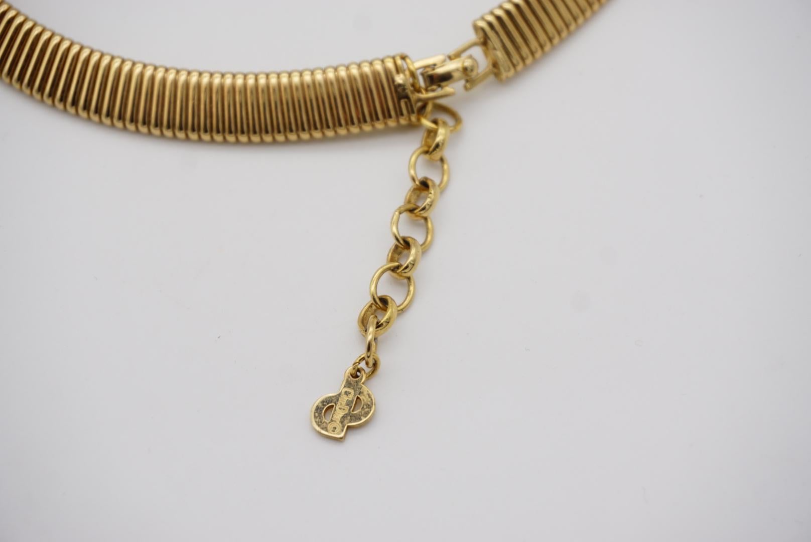 Christian Dior Vintage 1980s Omega Collar Oval Pearl Crystals Gold Necklace For Sale 2