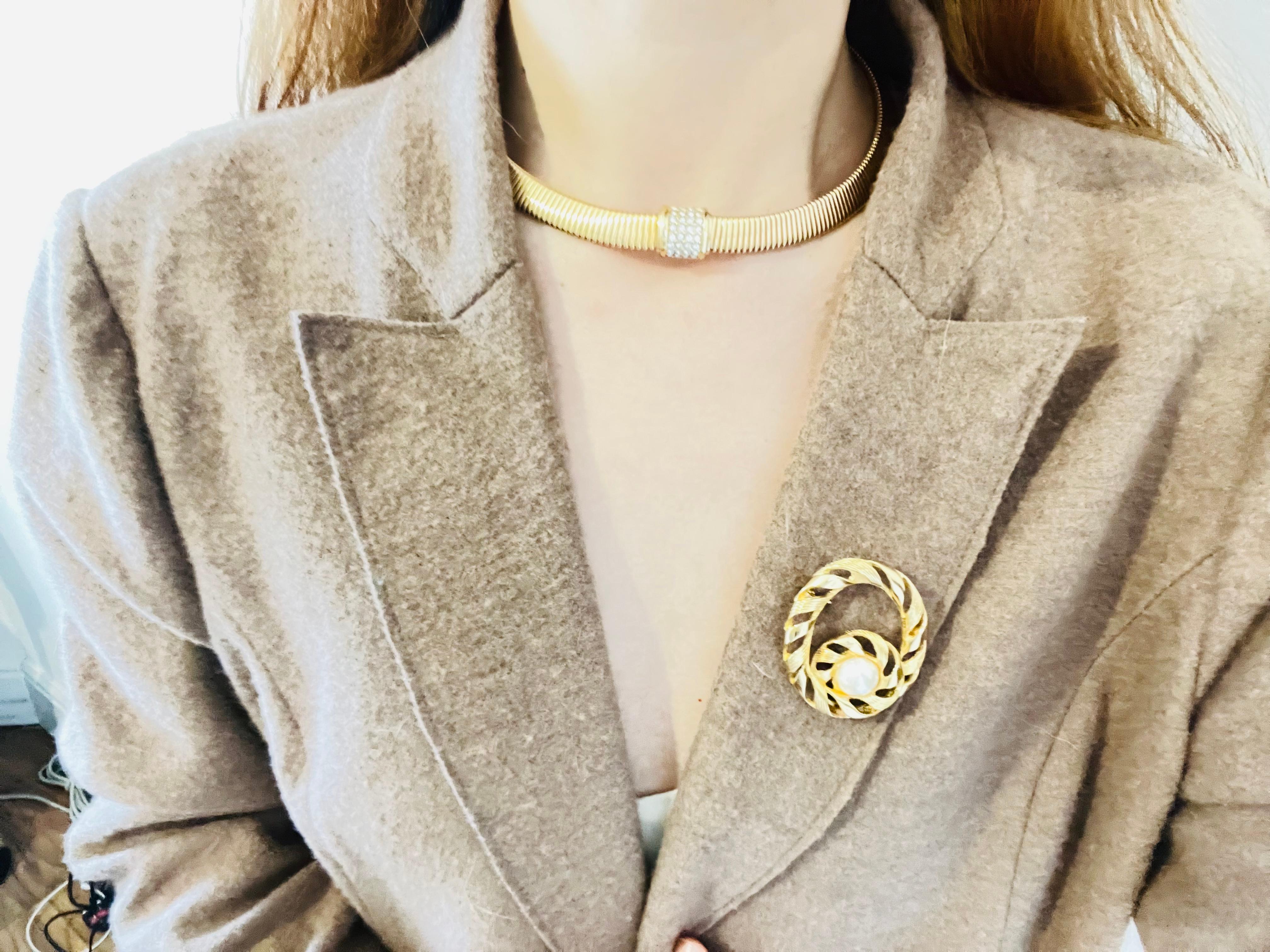 Women's or Men's Christian Dior Vintage 1980s Omega Collar Shining Crystals Square Gold Necklace For Sale