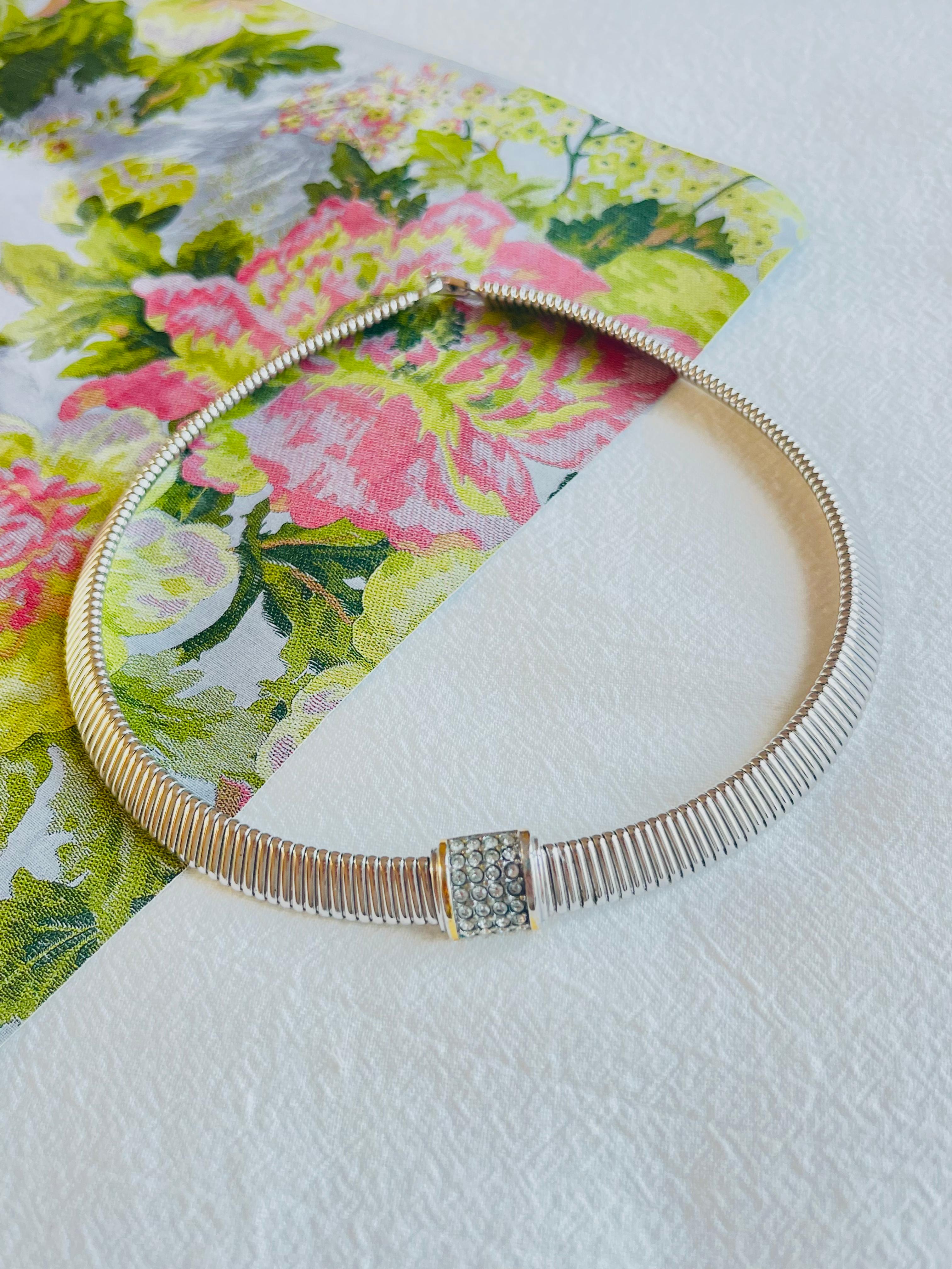 Art Deco Christian Dior Vintage 1980s Omega Collar Square White Crystals Silver Necklace For Sale