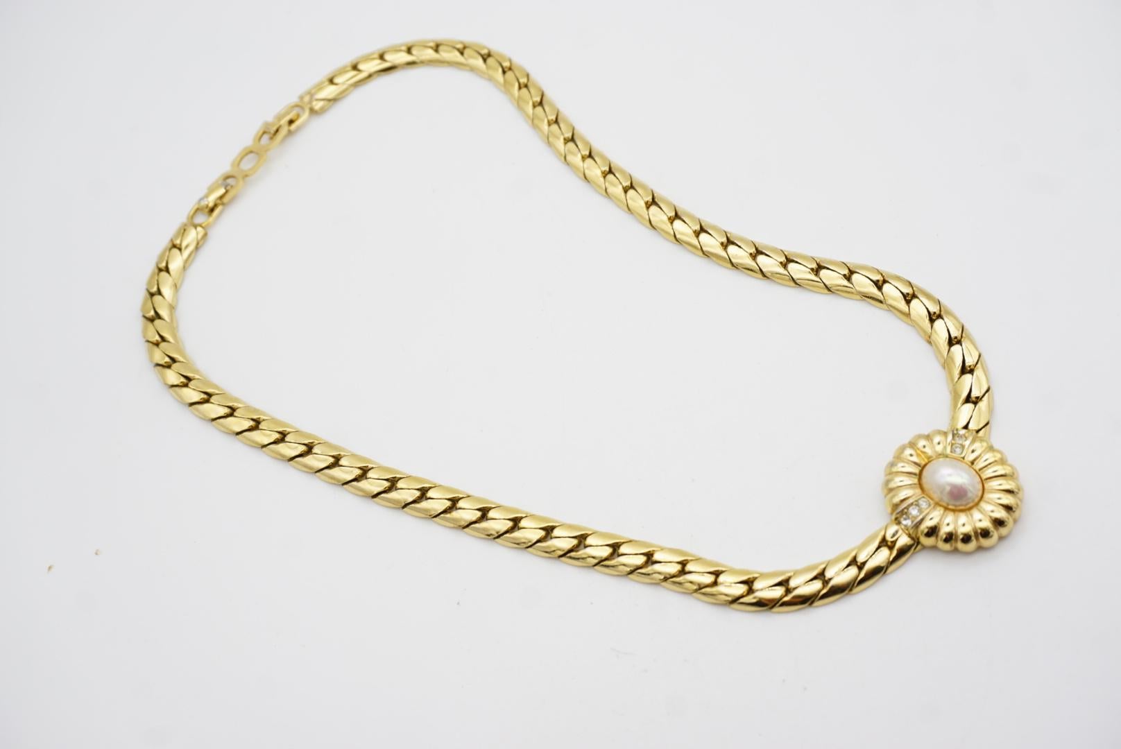 Christian Dior Vintage 1980s Oval Flower Pearls Crystals Set Necklace Earrings For Sale 8