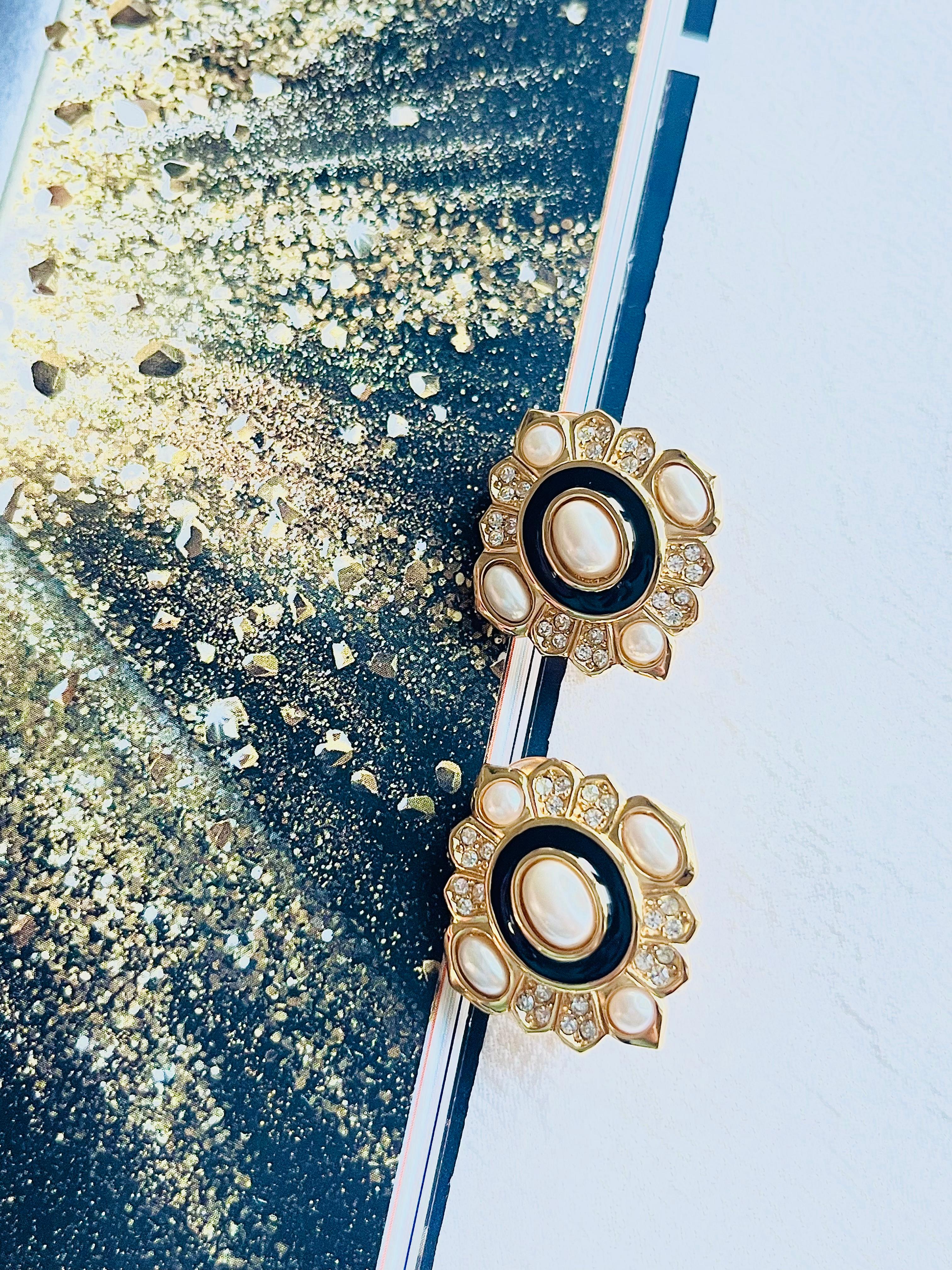 Art Deco Christian Dior Vintage 1980s Oval Pearl Crystal Black Enamel Gold Clip Earrings For Sale
