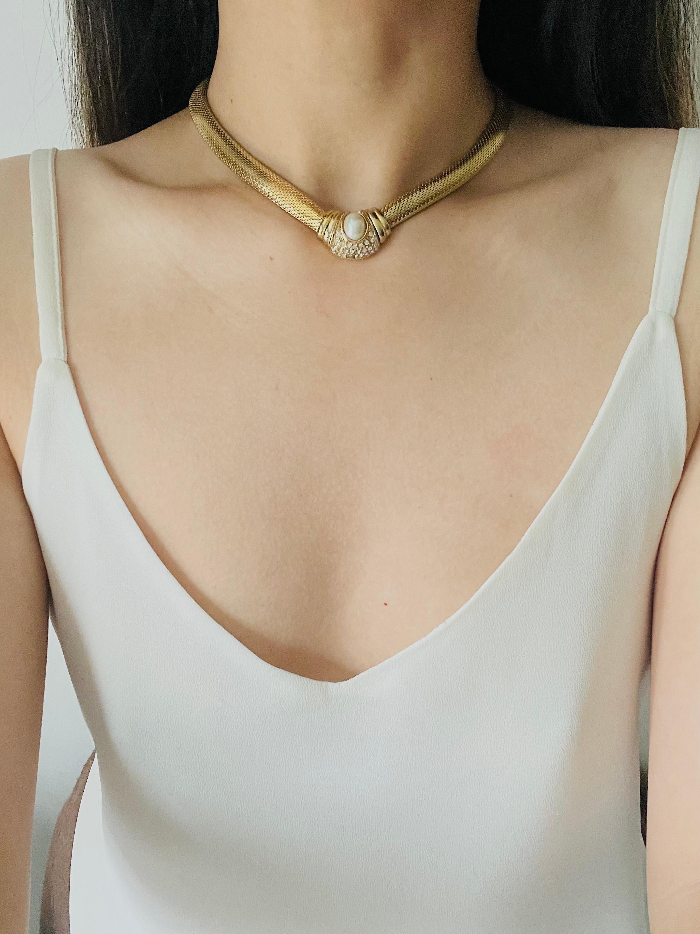 Christian Dior Vintage 1980s Oval Pearl Crystals Button Snake Omega Necklace 3
