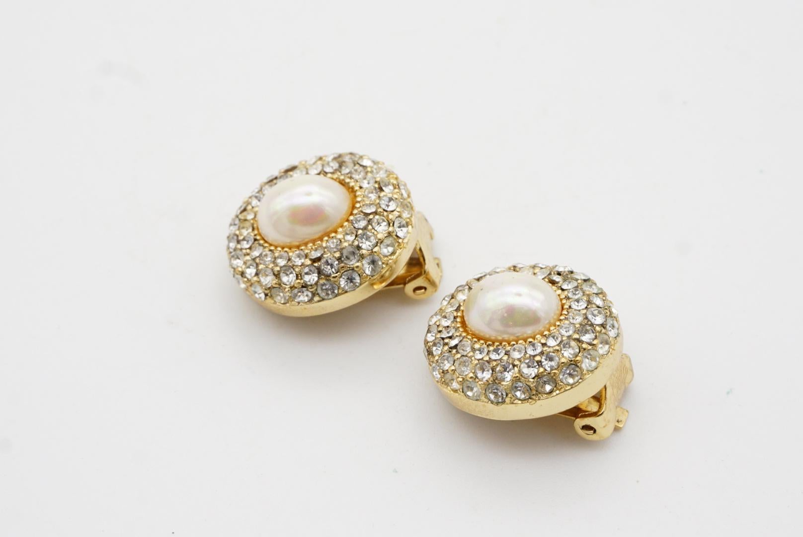 Christian Dior Vintage 1980s Oval White Pearl Shining Crystals Clip On Earrings For Sale 5