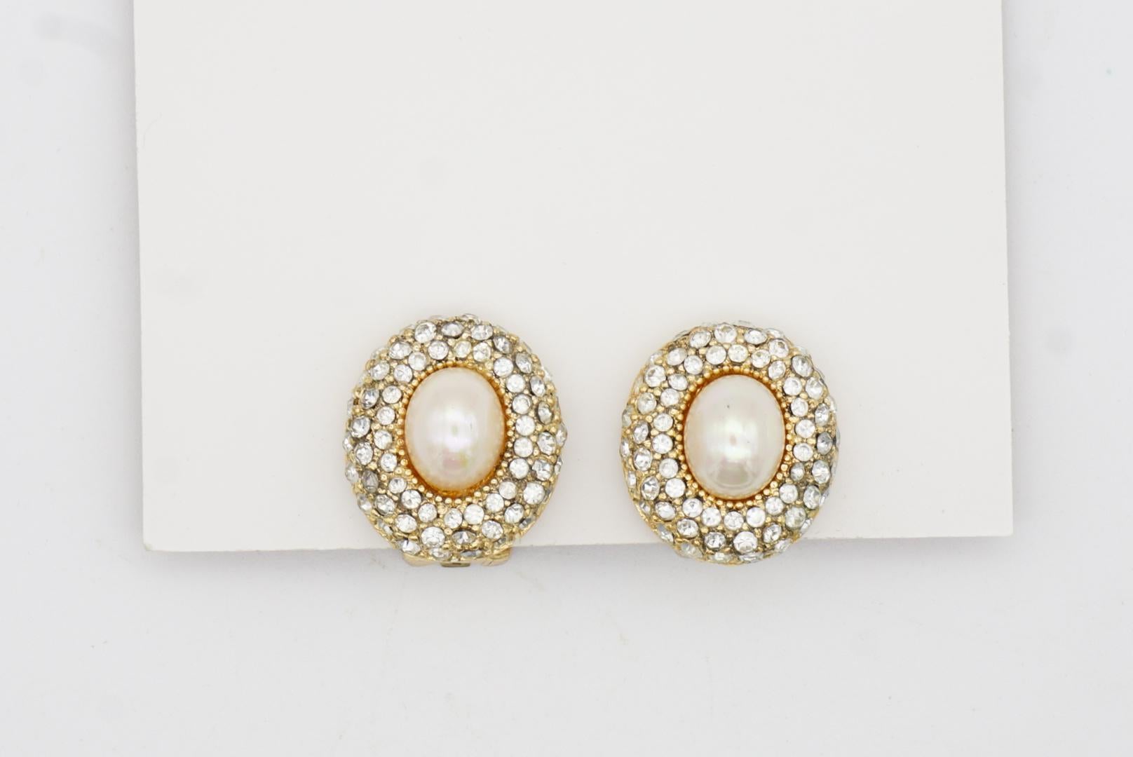 Christian Dior Vintage 1980s Oval White Pearl Shining Crystals Clip On Earrings For Sale 3