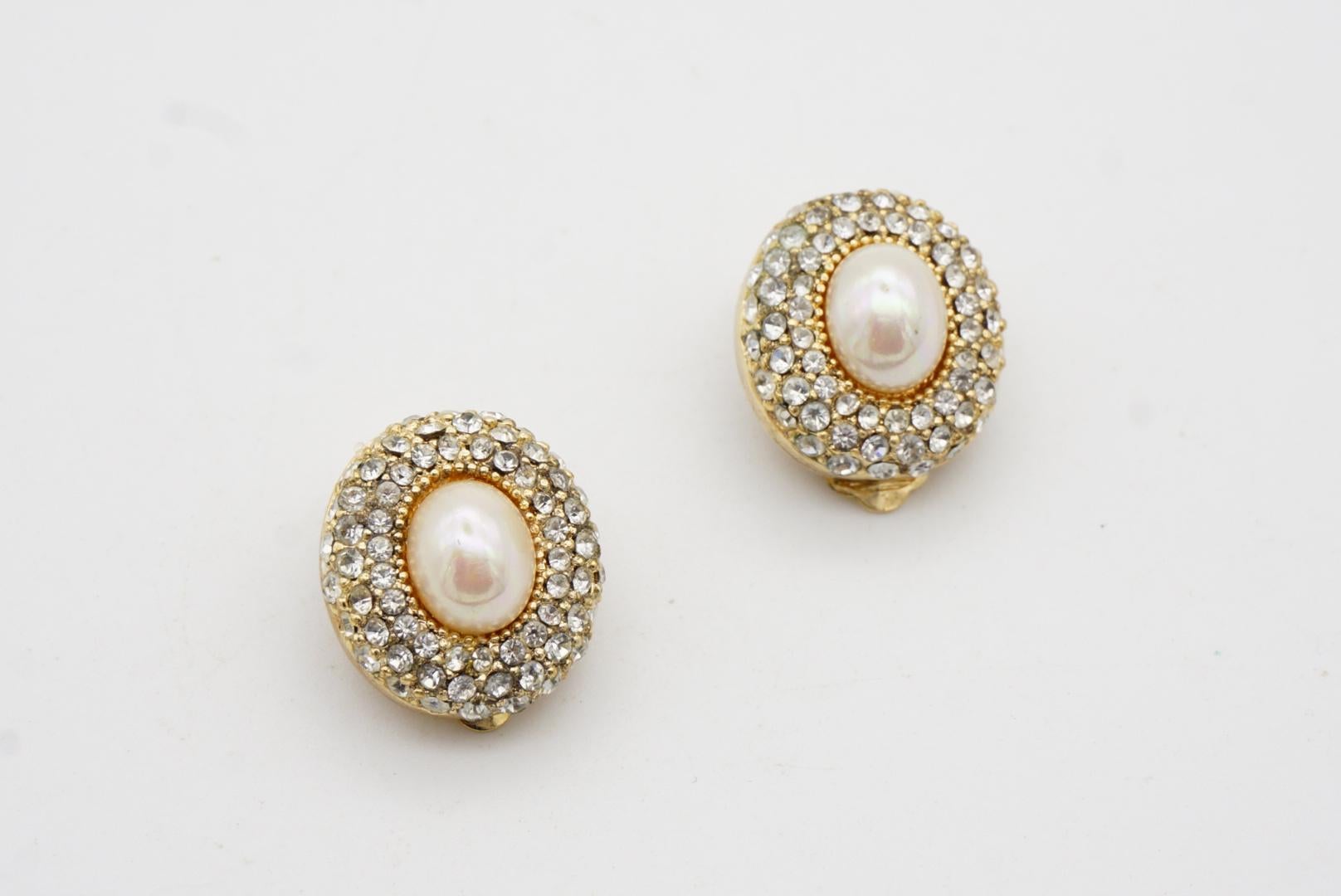 Christian Dior Vintage 1980s Oval White Pearl Shining Crystals Clip On Earrings For Sale 4