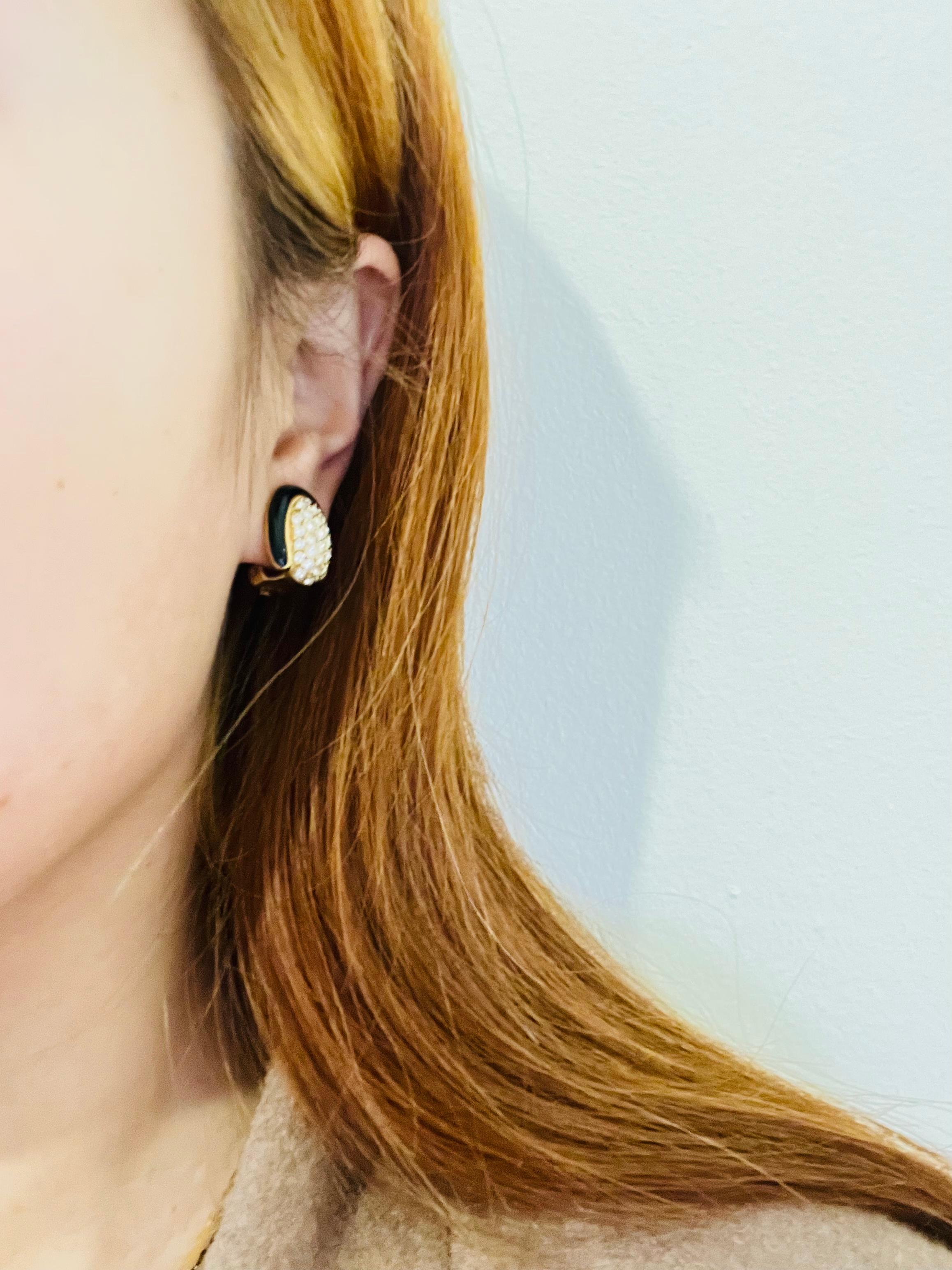 Christian Dior Vintage 1980s Oval Whole Crystal Black Enamel Gold Clip Earrings For Sale 1