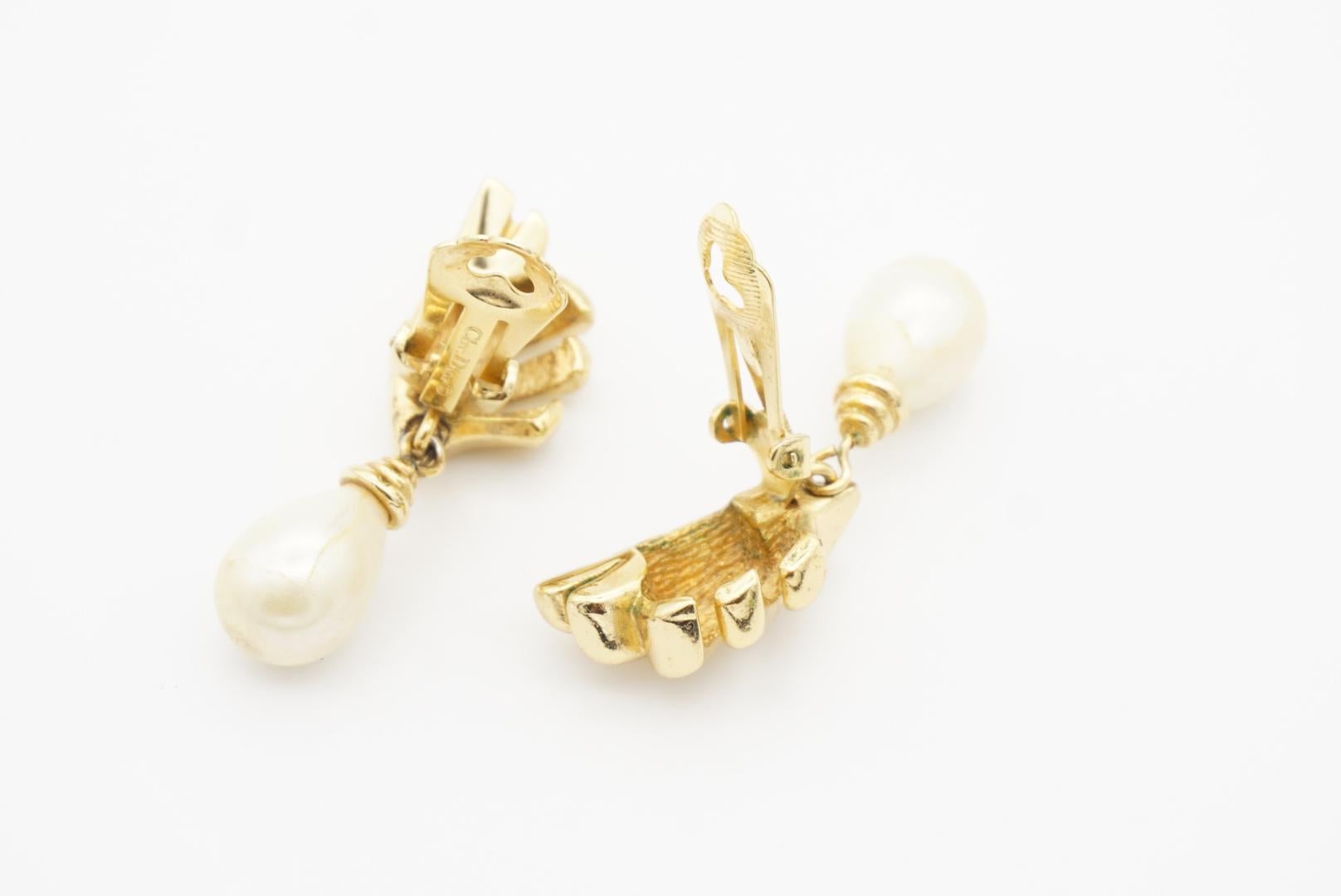 Christian Dior Vintage 1980s Pearl Water Tear Fan Shell Gold Drop Clip Earrings 6