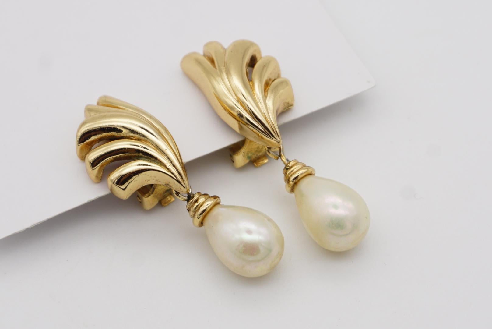 Christian Dior Vintage 1980s Pearl Water Tear Fan Shell Gold Drop Clip Earrings 4