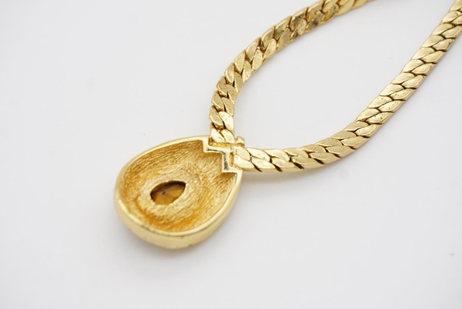 Christian Dior, collier pendentif en forme de goutte d'eau en cristal violet et améthyste, années 1980 en vente 7