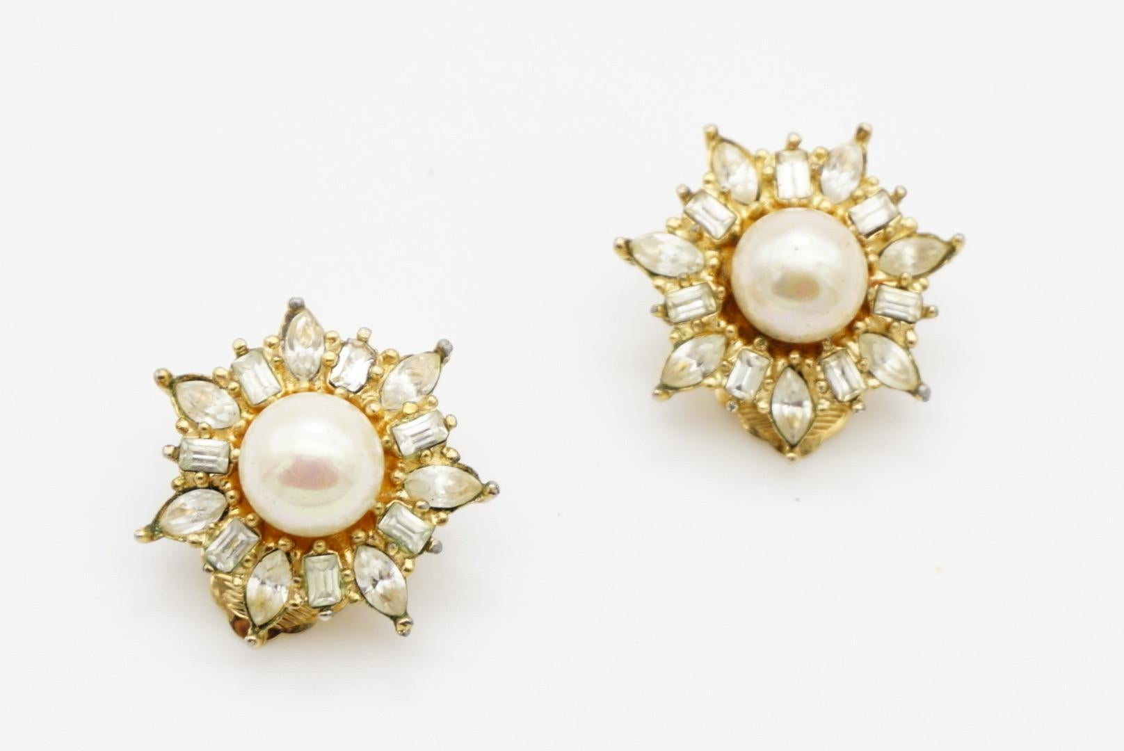 Christian Dior Vintage 1980s Radiant Flower Snowflake Pearl Crystals Earrings For Sale 4