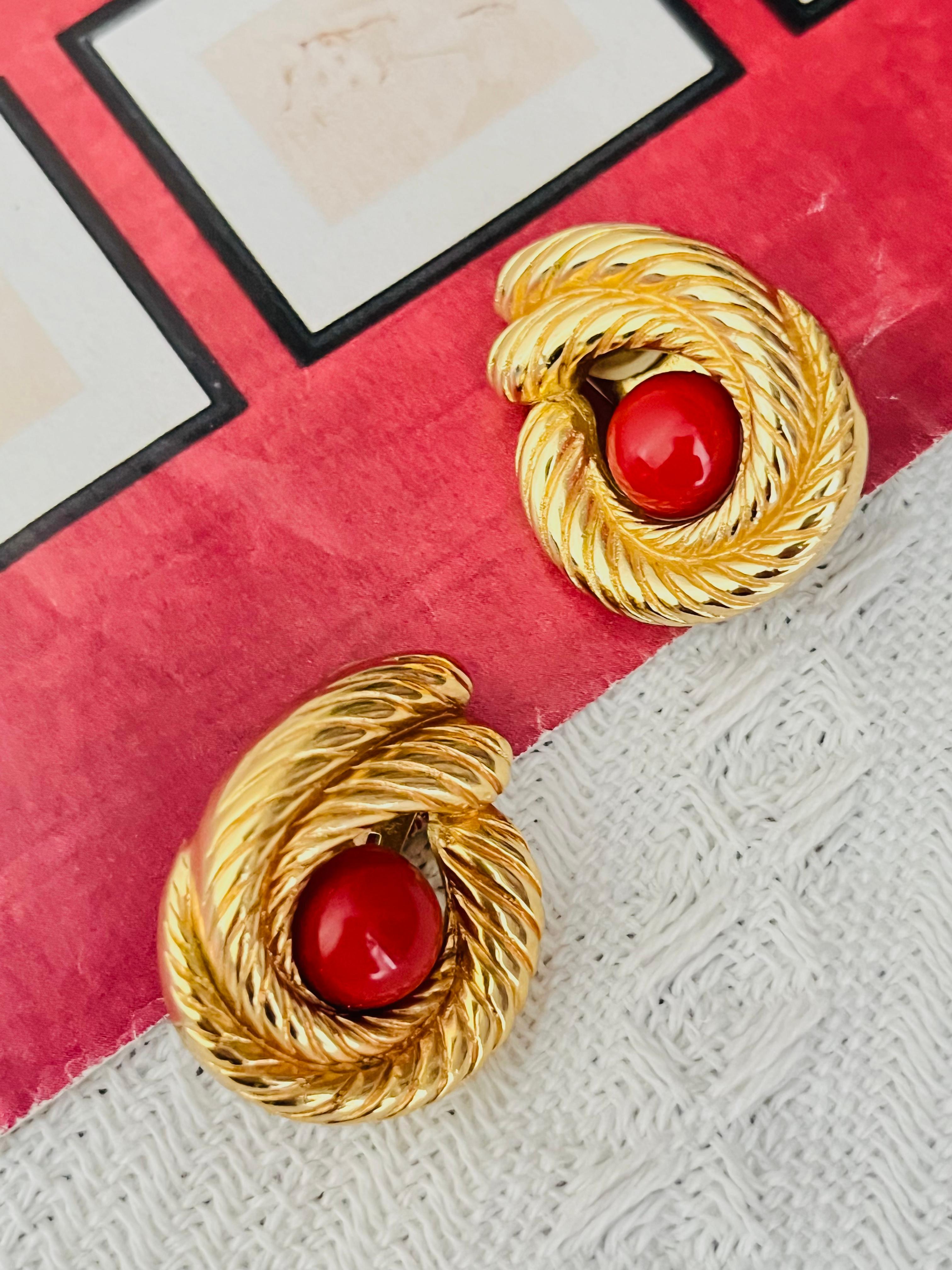 Christian Dior Vintage 1980s Rot Cabochon Double Swirl Twist Rope Clip Ohrringe im Zustand „Gut“ im Angebot in Wokingham, England