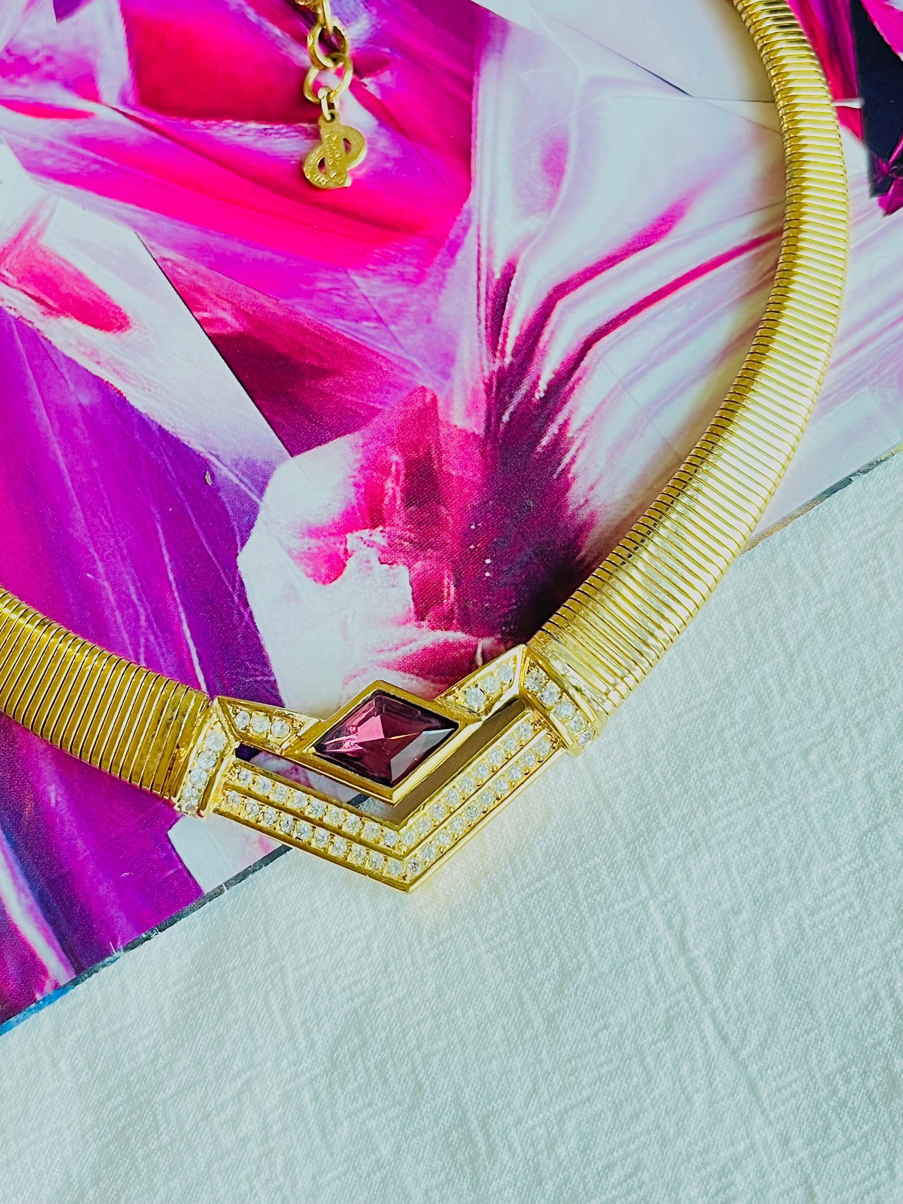 Women's or Men's Christian Dior Vintage 1980s Ribbed Amethyst Crystals Triangle Omega Necklace For Sale