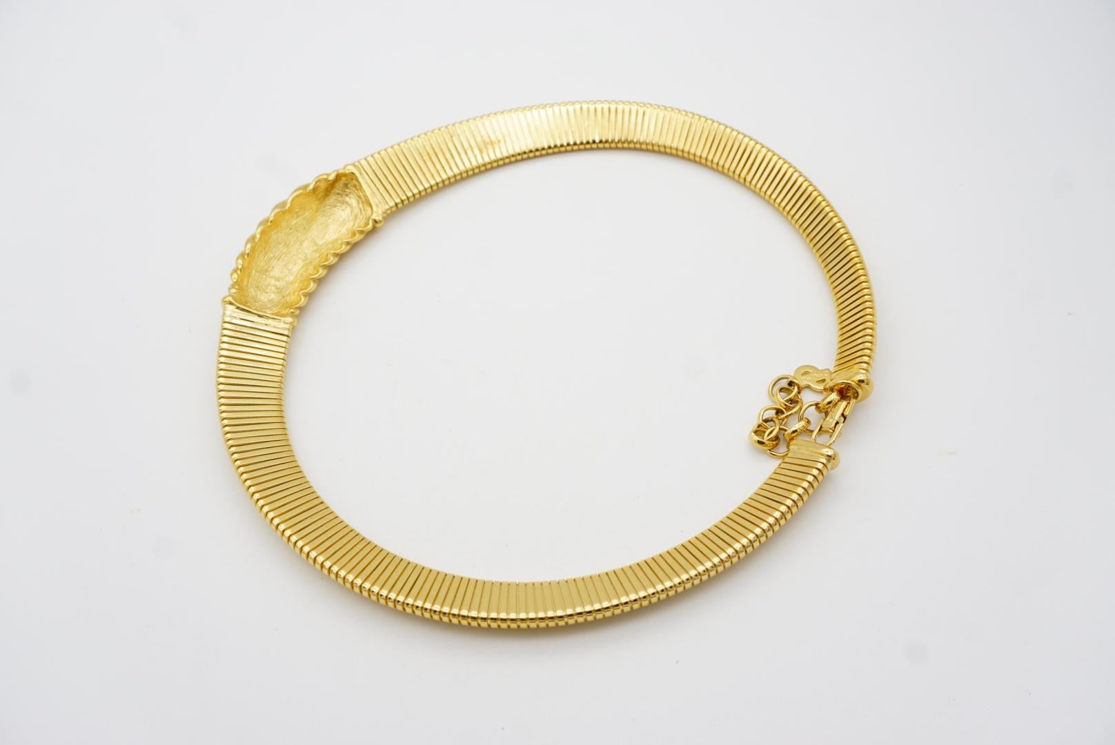Christian Dior Vintage 1980s Ribbed Omega Snake Choker Gold Pendant Necklace 8