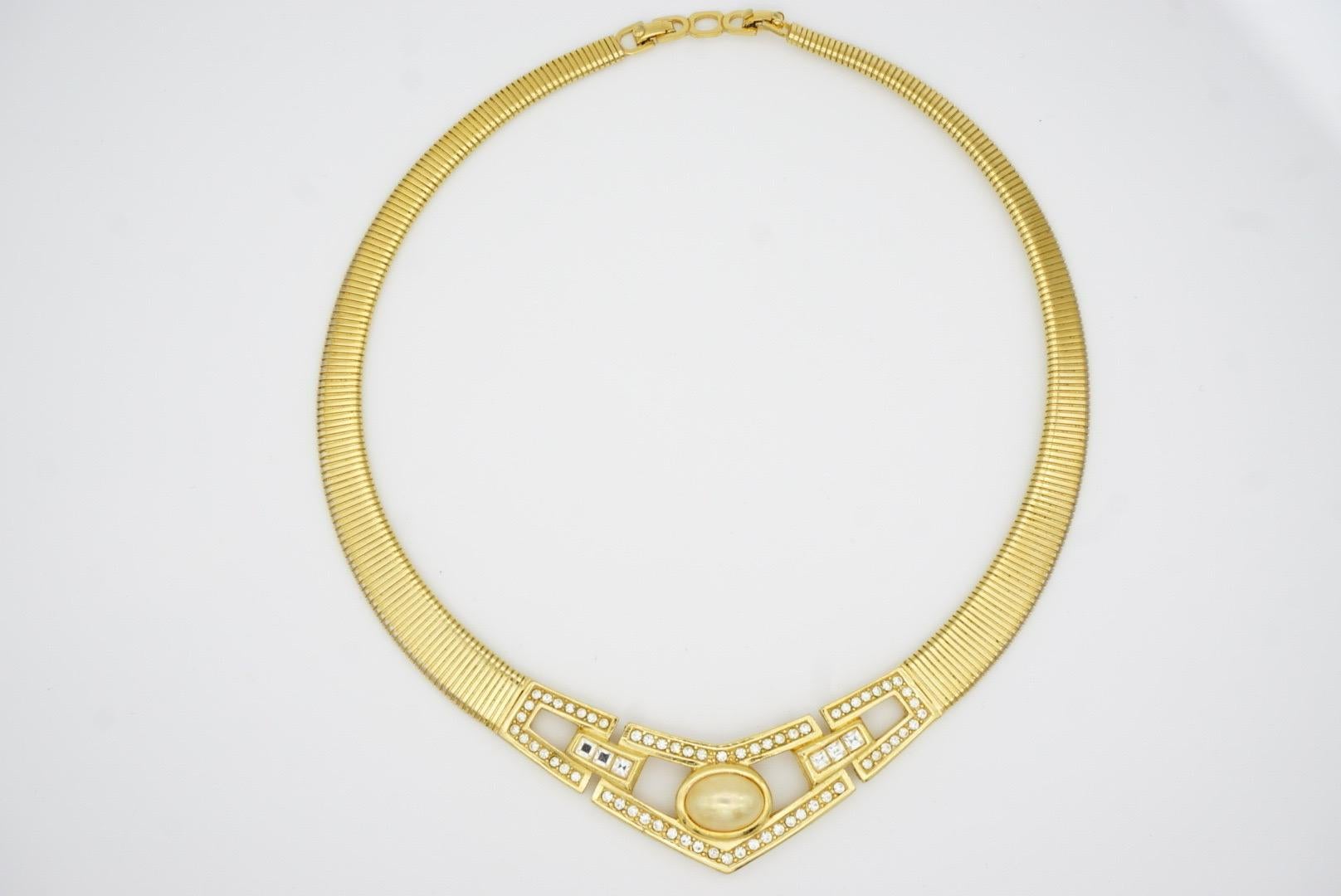 Christian Dior Vintage Años 80 Collar Omega Ovalado Calado Cristales Perla en venta 5
