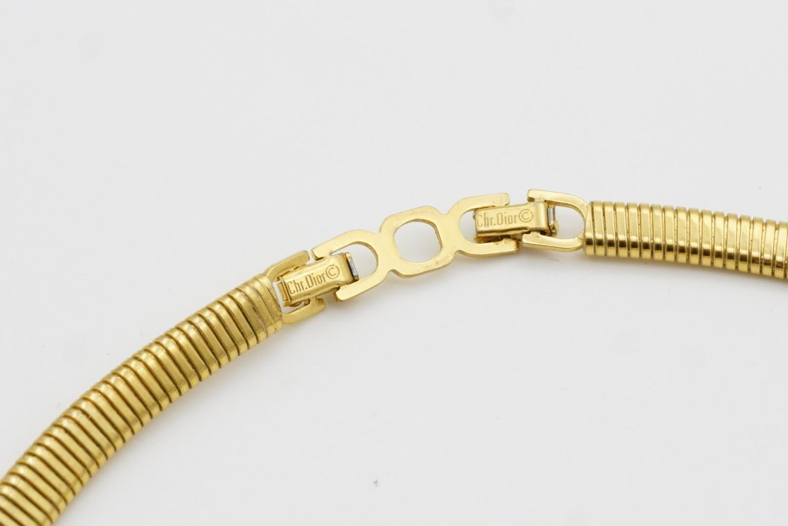 Christian Dior Vintage Años 80 Collar Omega Ovalado Calado Cristales Perla en venta 10